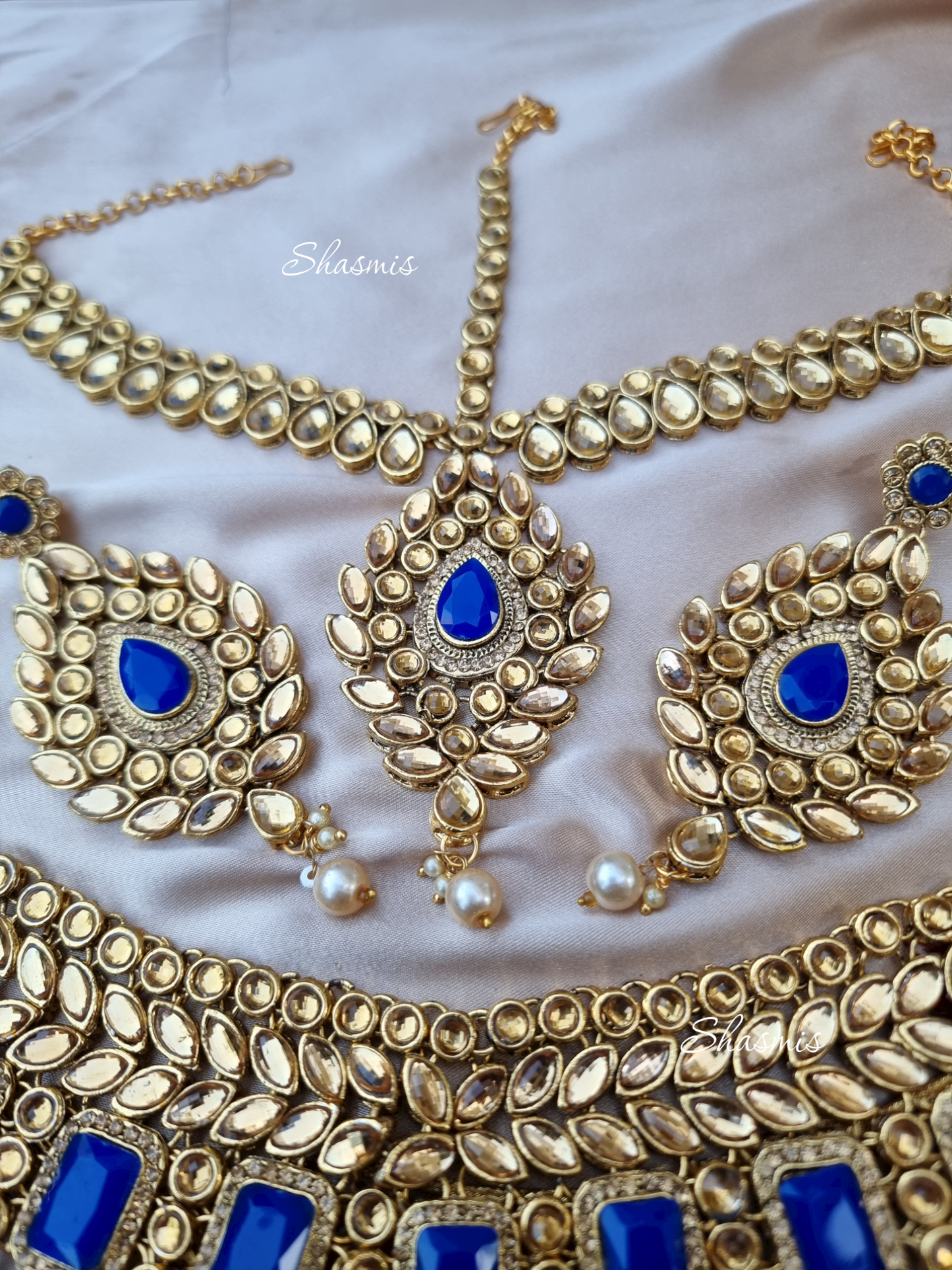Blue Stones Heavy Bridal Necklace With Mathapatti and Earrings