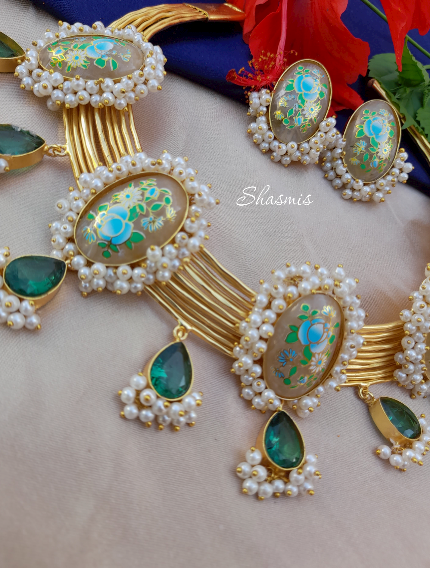 Amazing Neck Choker With Pearls And Hand Painted Monalisa Stone Design With Earrings