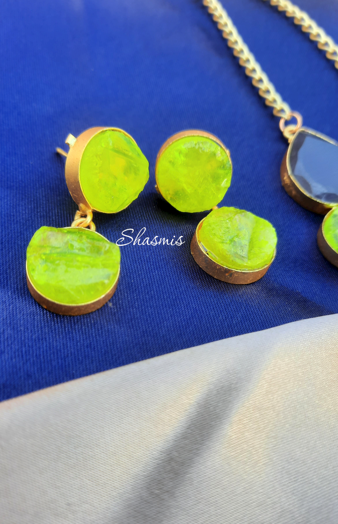 Black and Neon Yellow Color Long Chain Druzy Necklace with Earrings