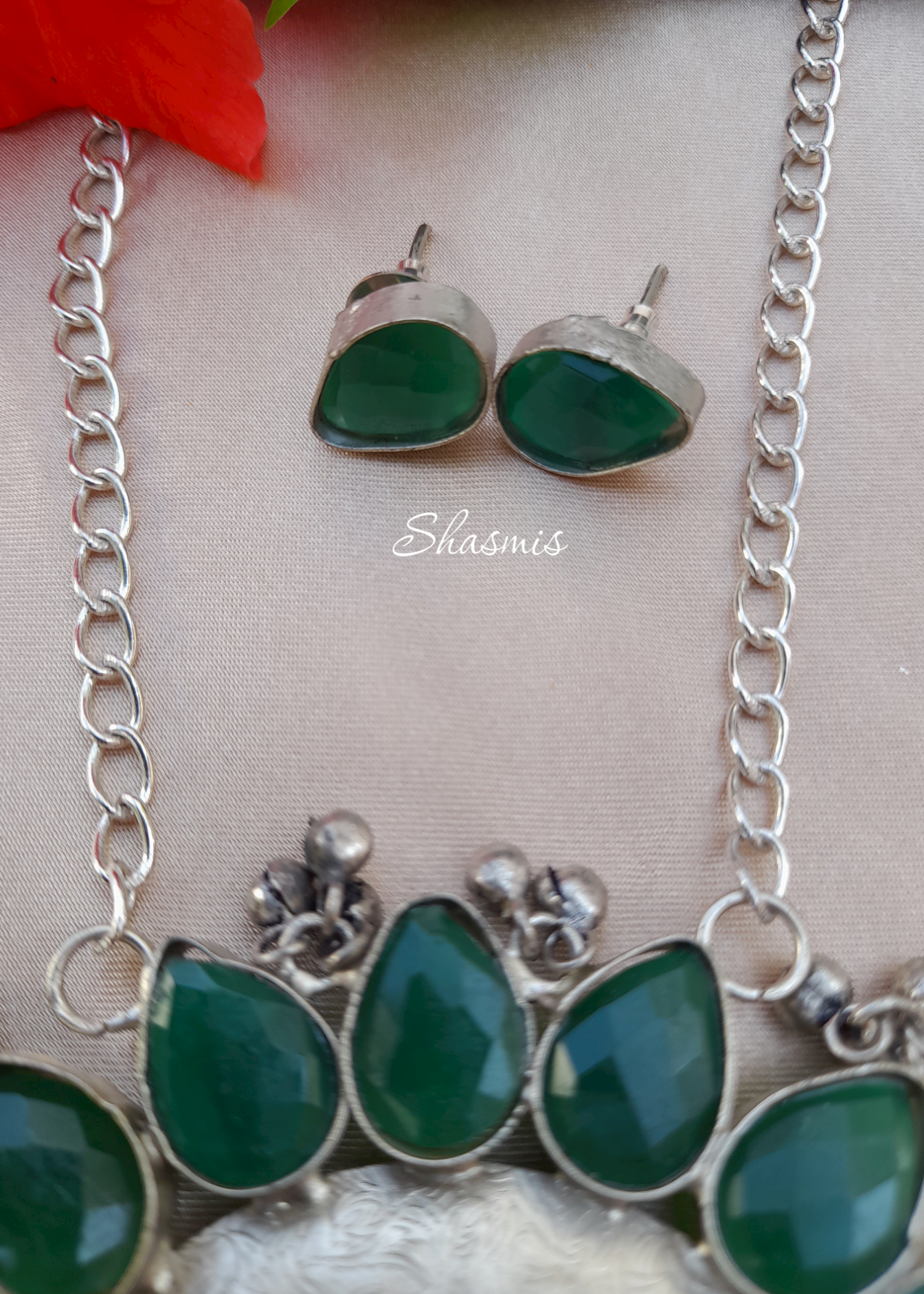 Green Color Crystal Design Druzy Stone With Silver Plating Necklace and Earrings