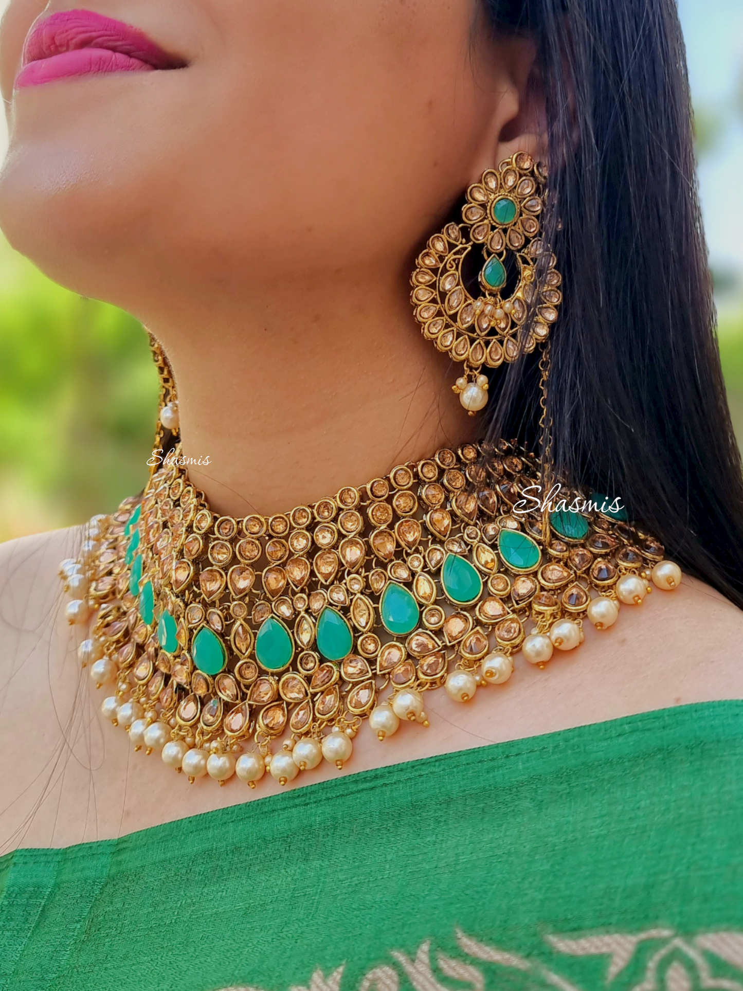 Green Color Heavy Bridal Necklace With Mathapatti and Chain Earrings