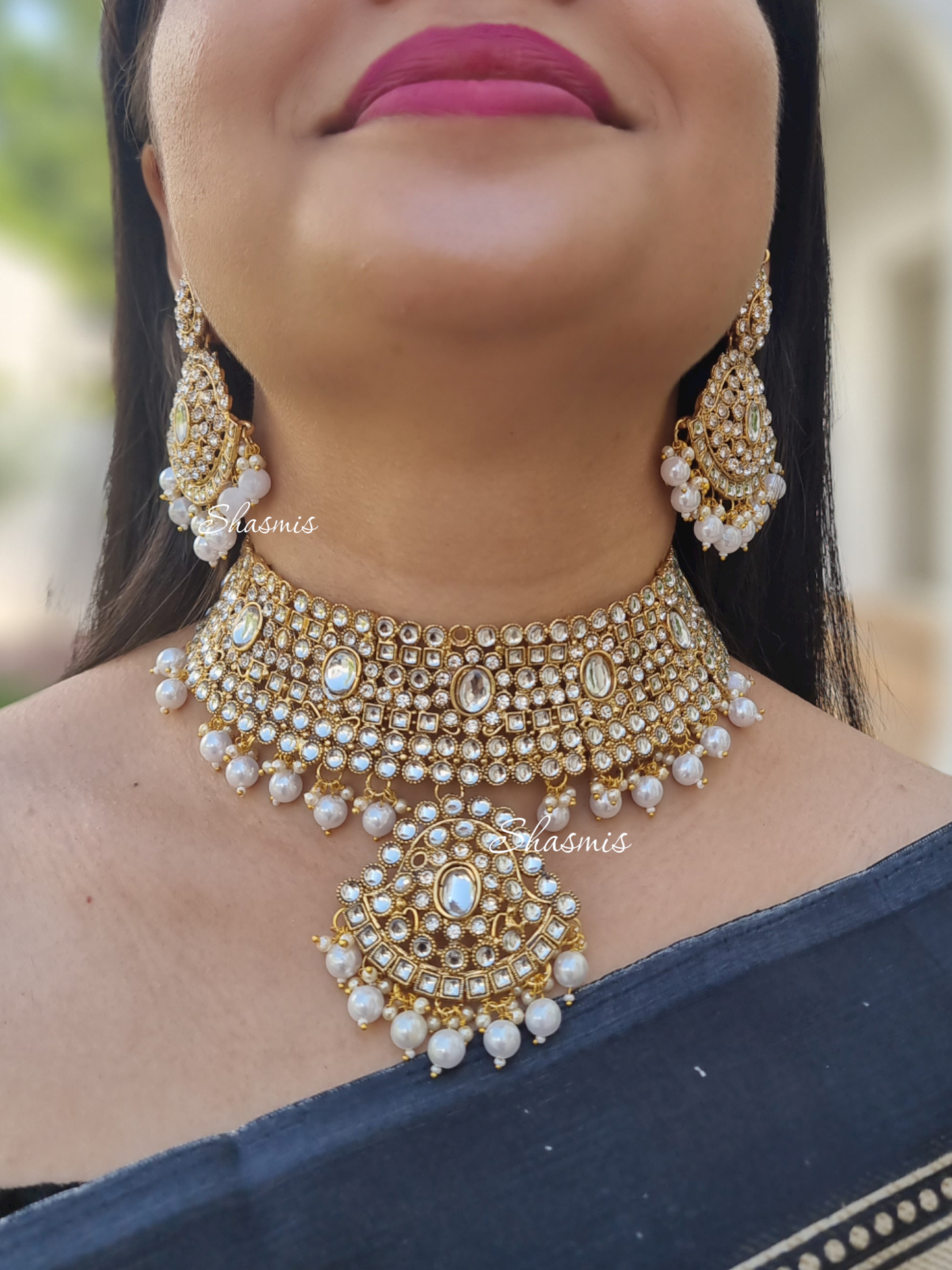 Heavy Kundan Bridal Necklace With Mangtika And Earring Set