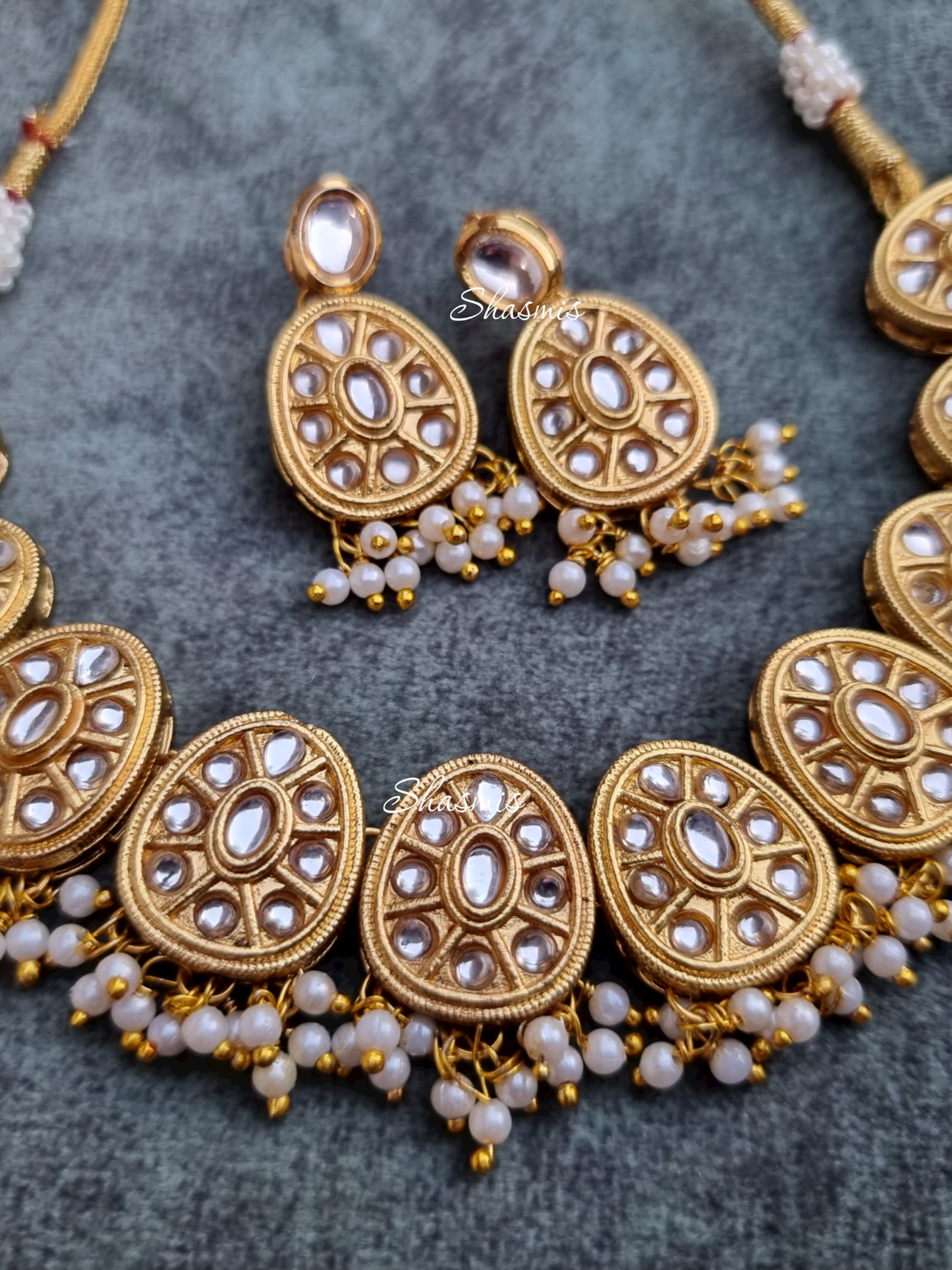 Golden Plating Kundan Stone and Pearl on Drop Necklace With Earrings