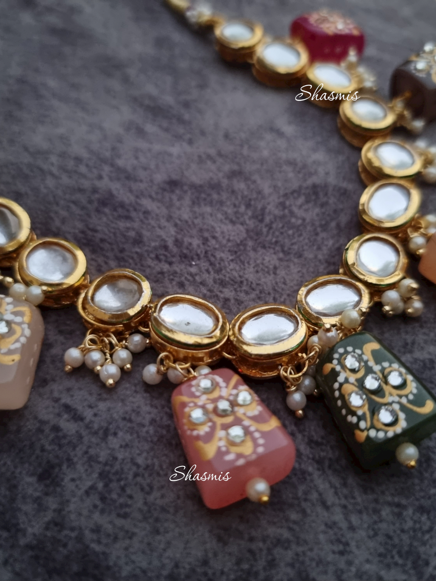 Amazing Navratan Necklace With Kundan Stones