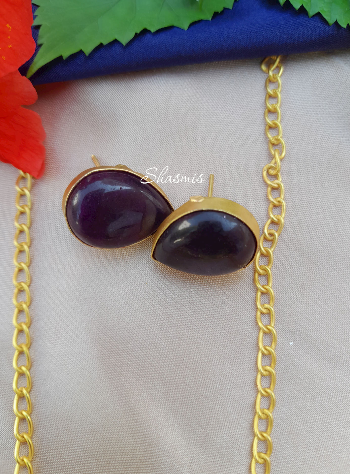 Gold Plated Druzy Necklace With Long Chain and Earrings