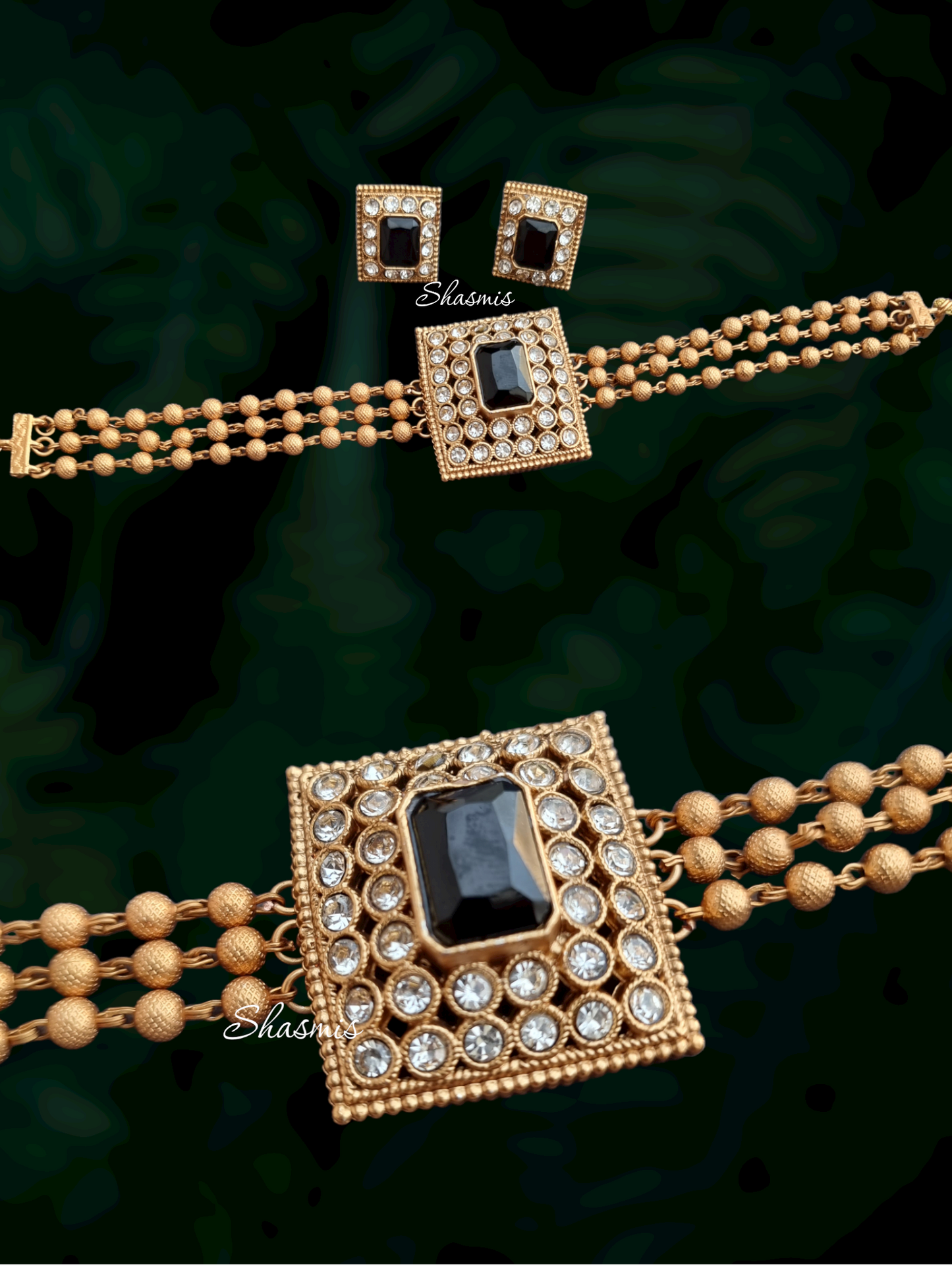 Black Centre Stone Temple Necklace With Earrings