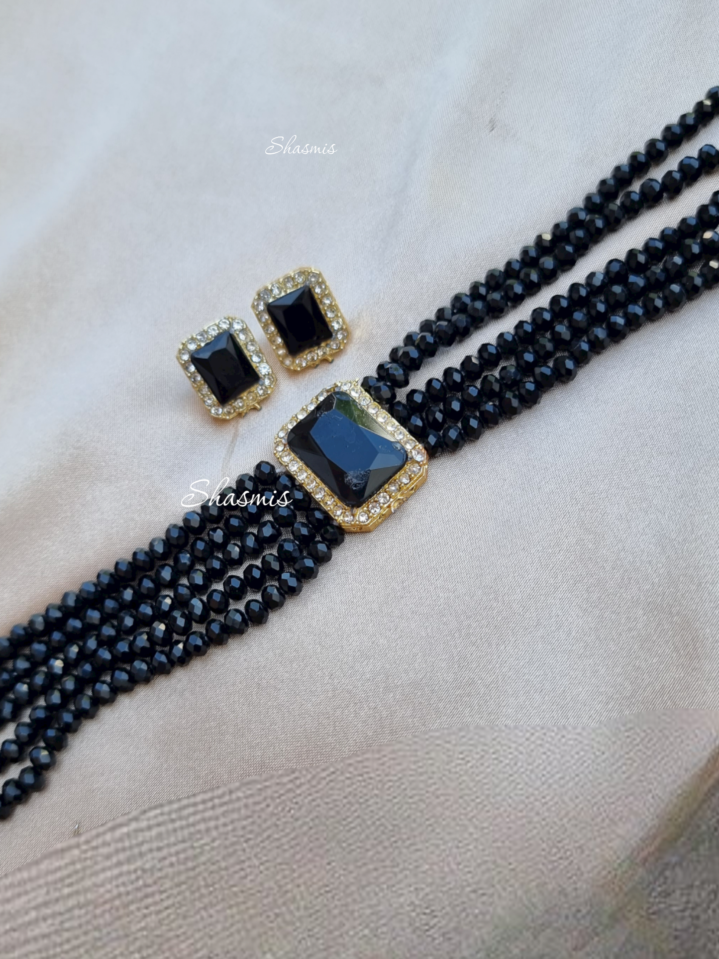 Black Centre Stone Necklace