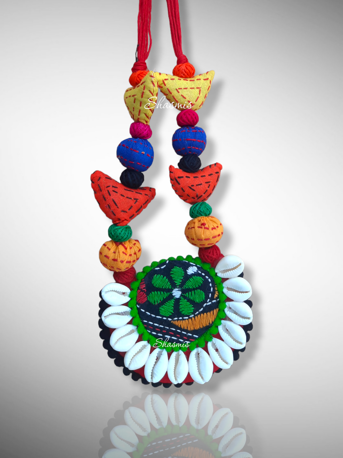 Fabric Necklace With Kaudi and Tread Work