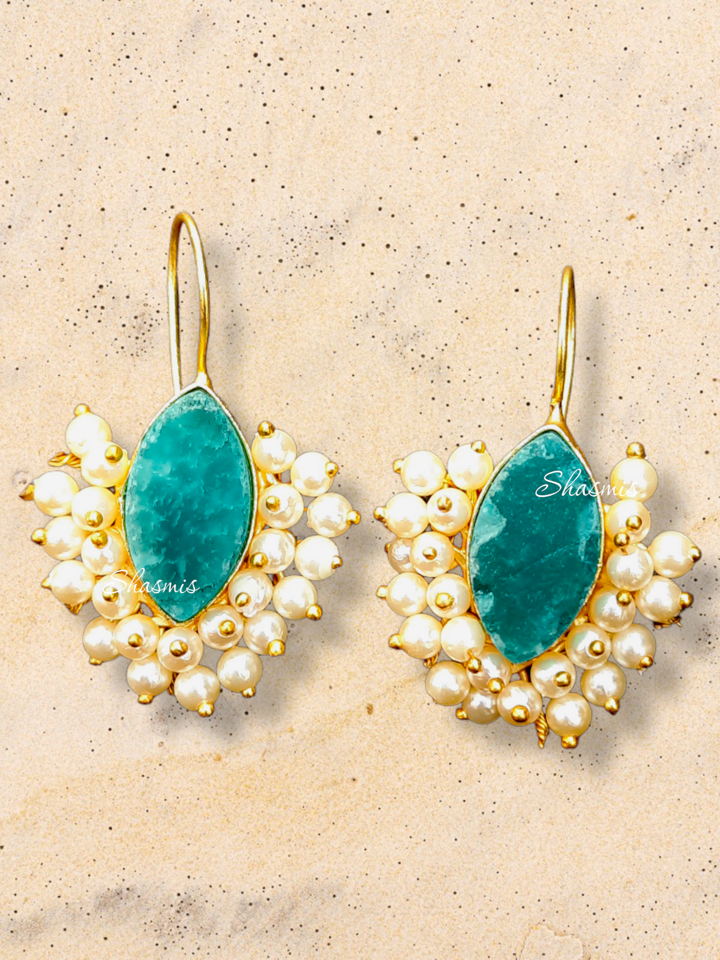 Druzy Stone Pearl Hanging Earrings