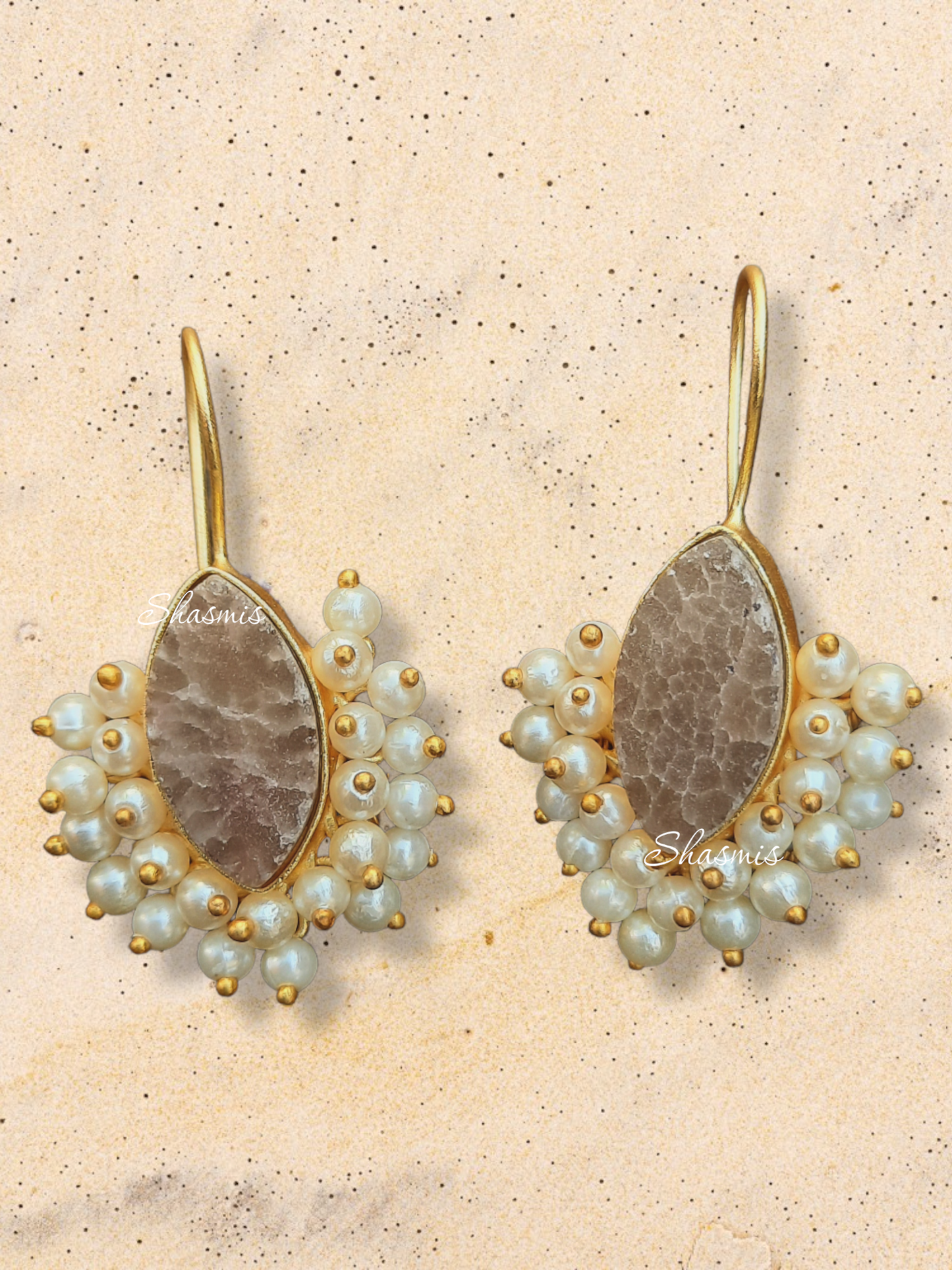 Druzy Stone Pearl Hanging Earrings