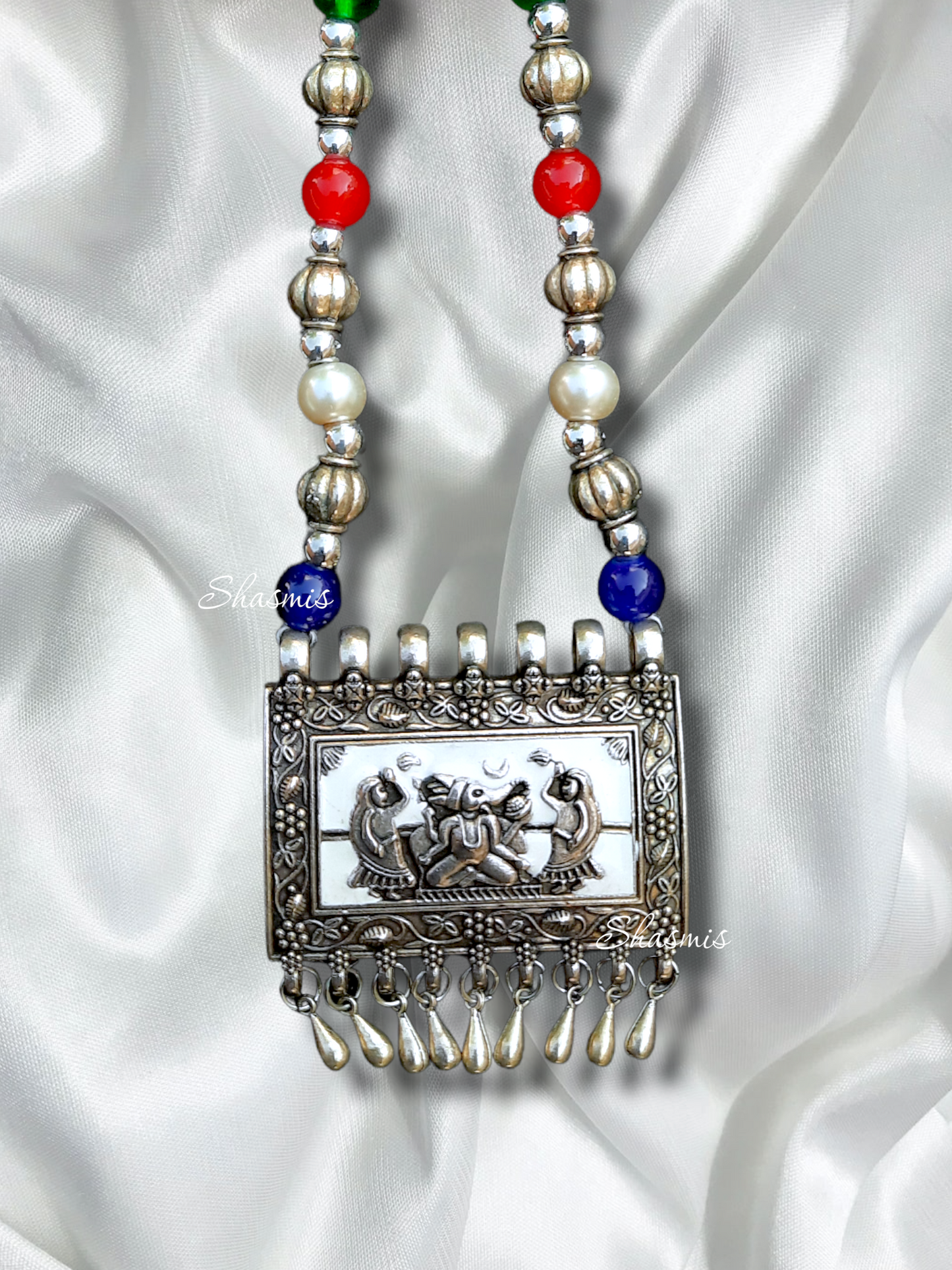 White Square Pendent Idol Design Silver Necklace