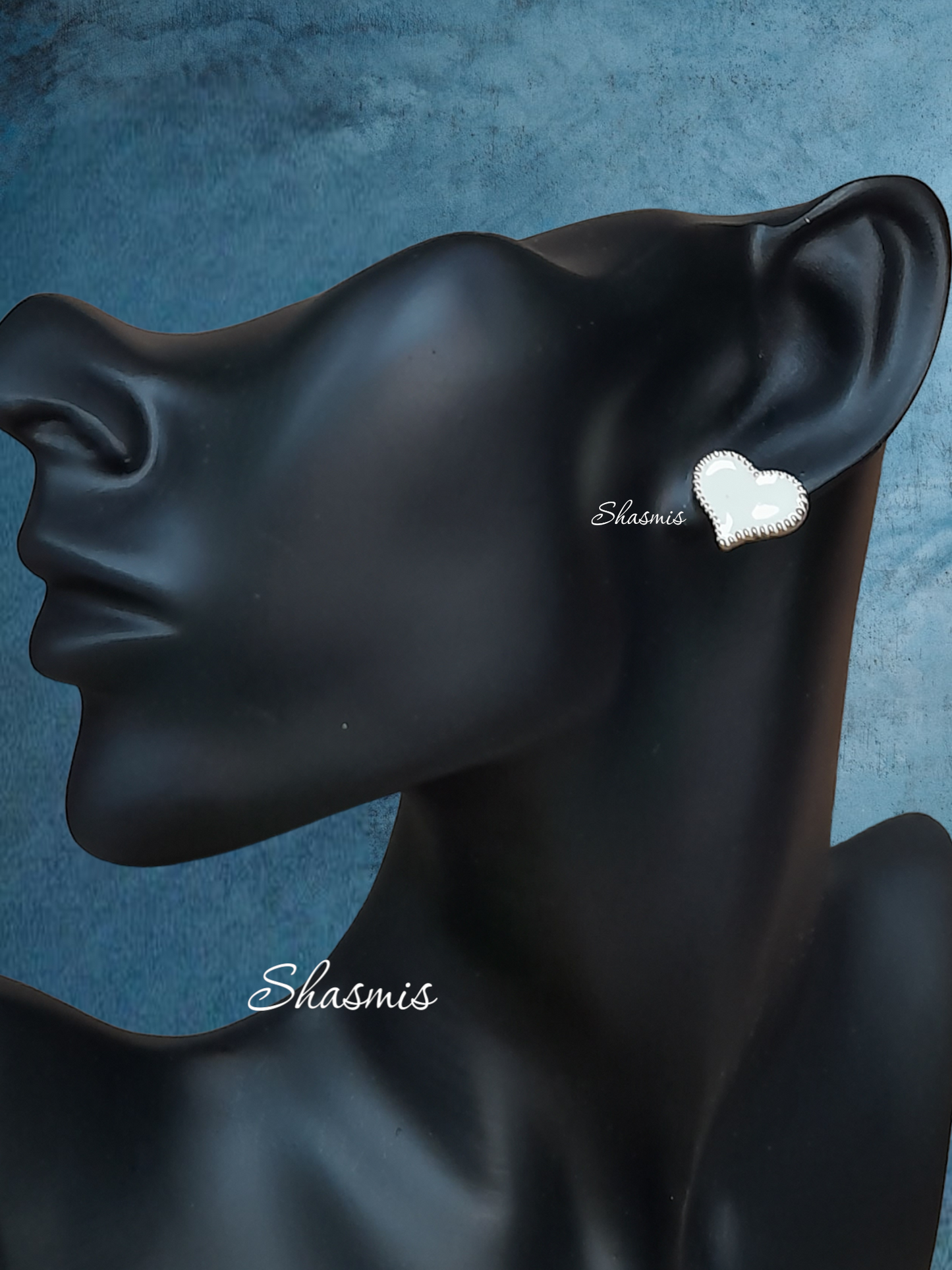 White Heart Design Stud Earrings