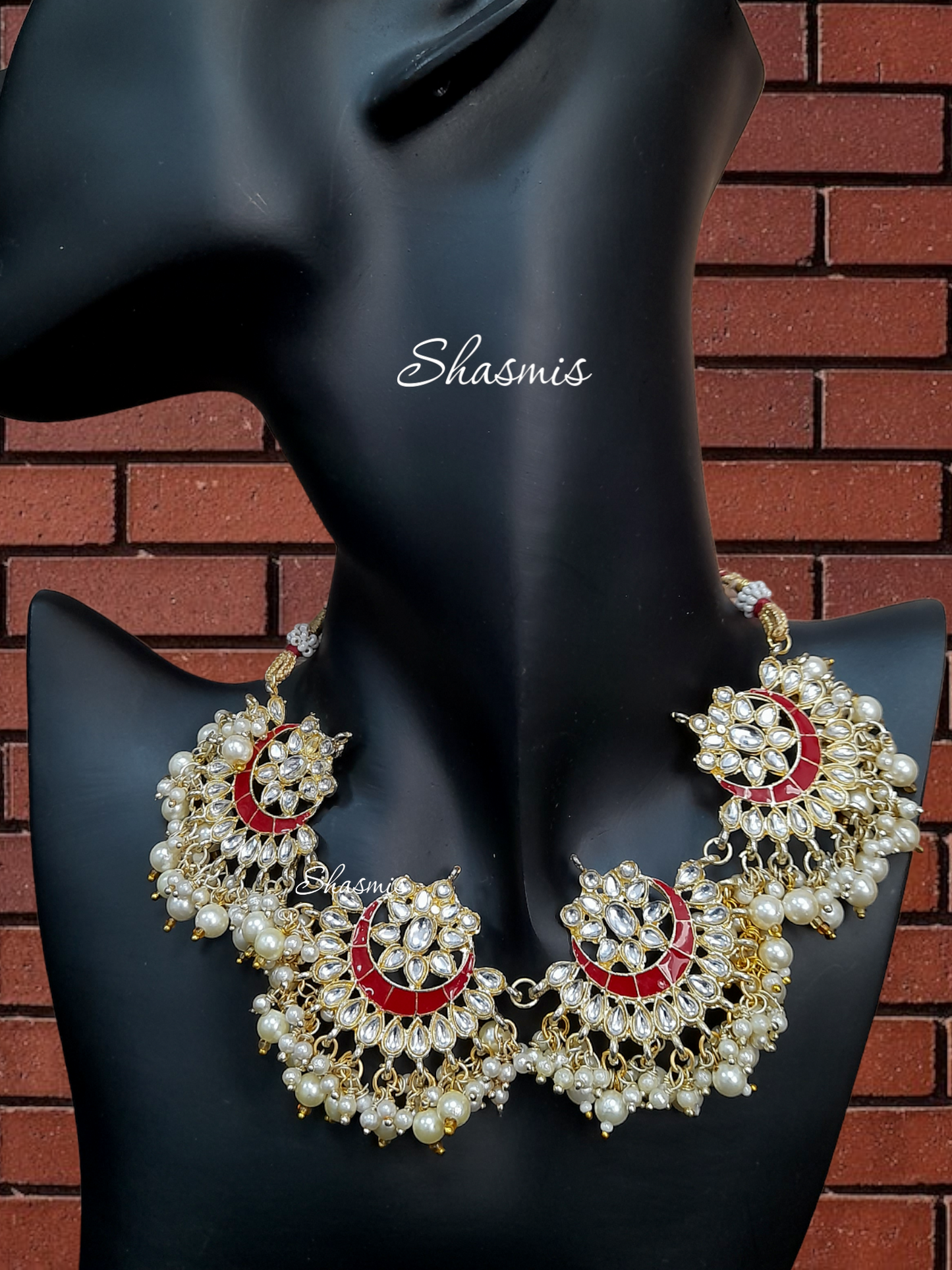Red and White Color Kundan Pearl Necklace