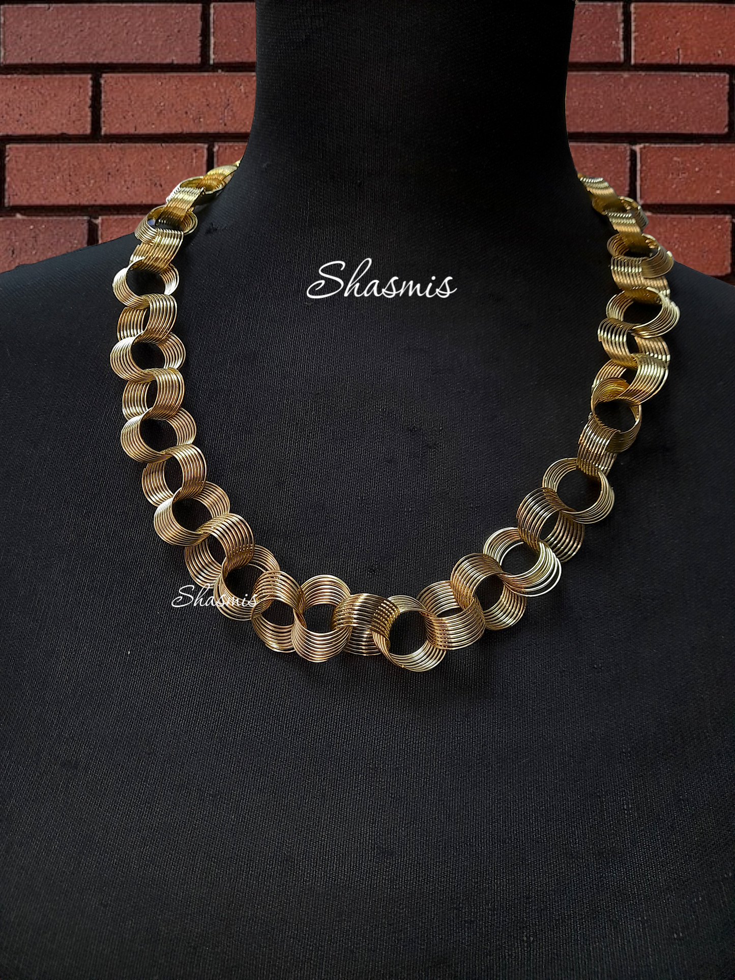Solid Link Chain Gold Necklace