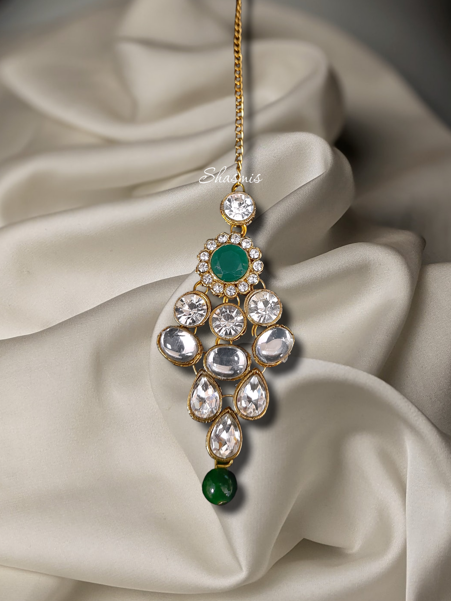 Green Kundan Mangtika