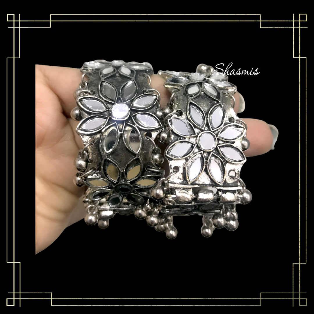 Silver Glass Bangles