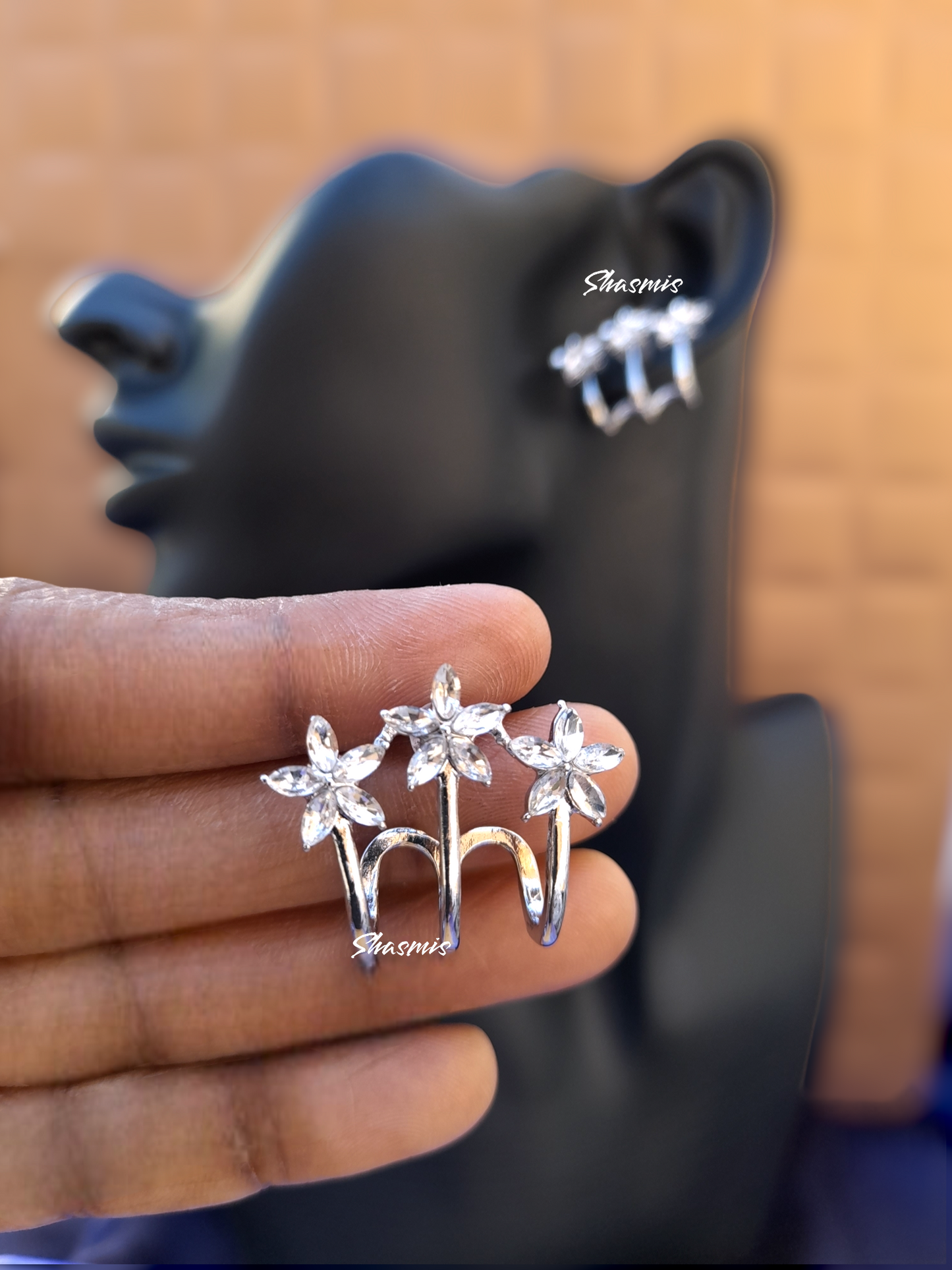 Silver Flower Design Ear cuff
