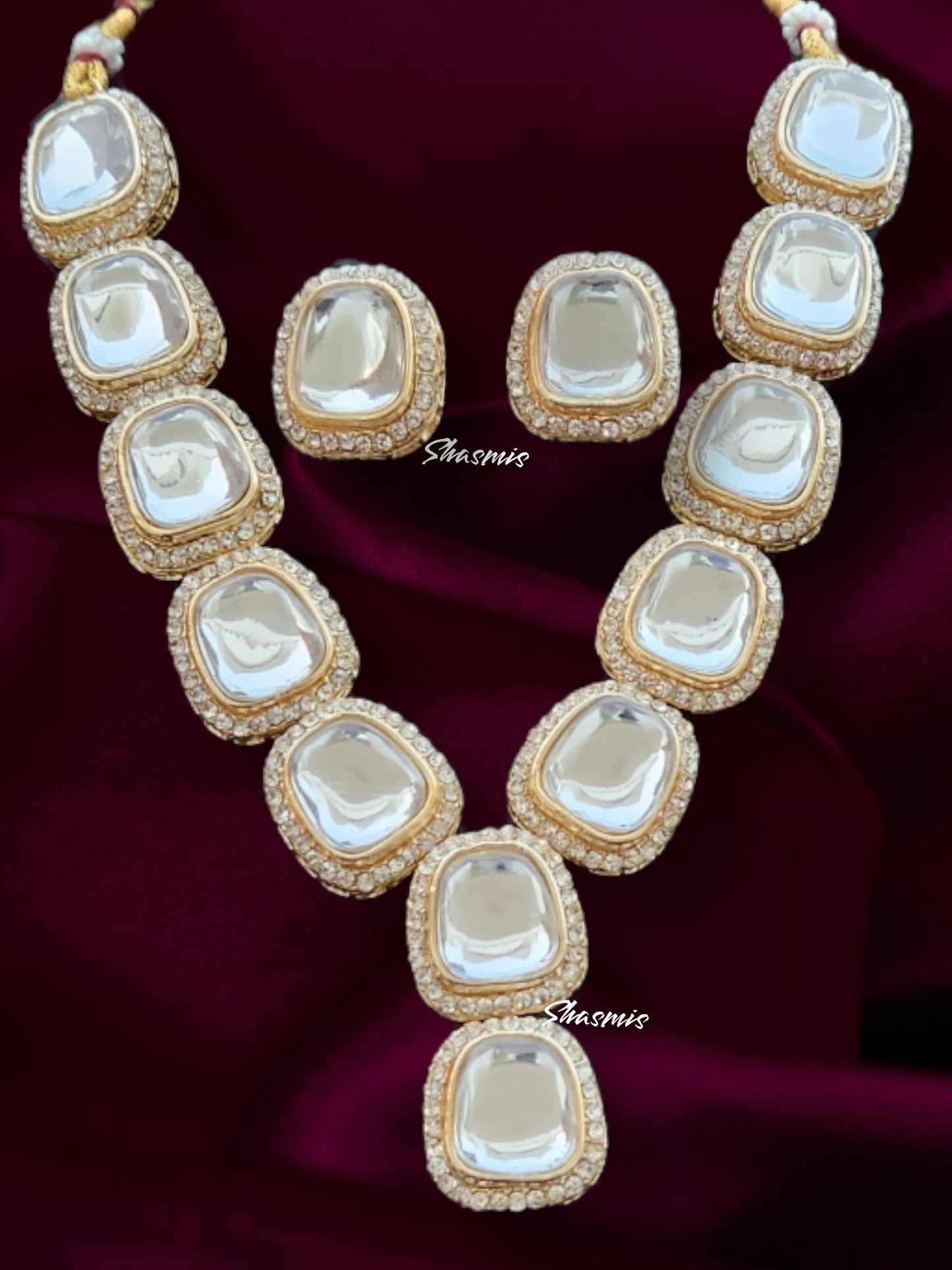 Rama Blue Stone With Golden Design Tear Drop Rings