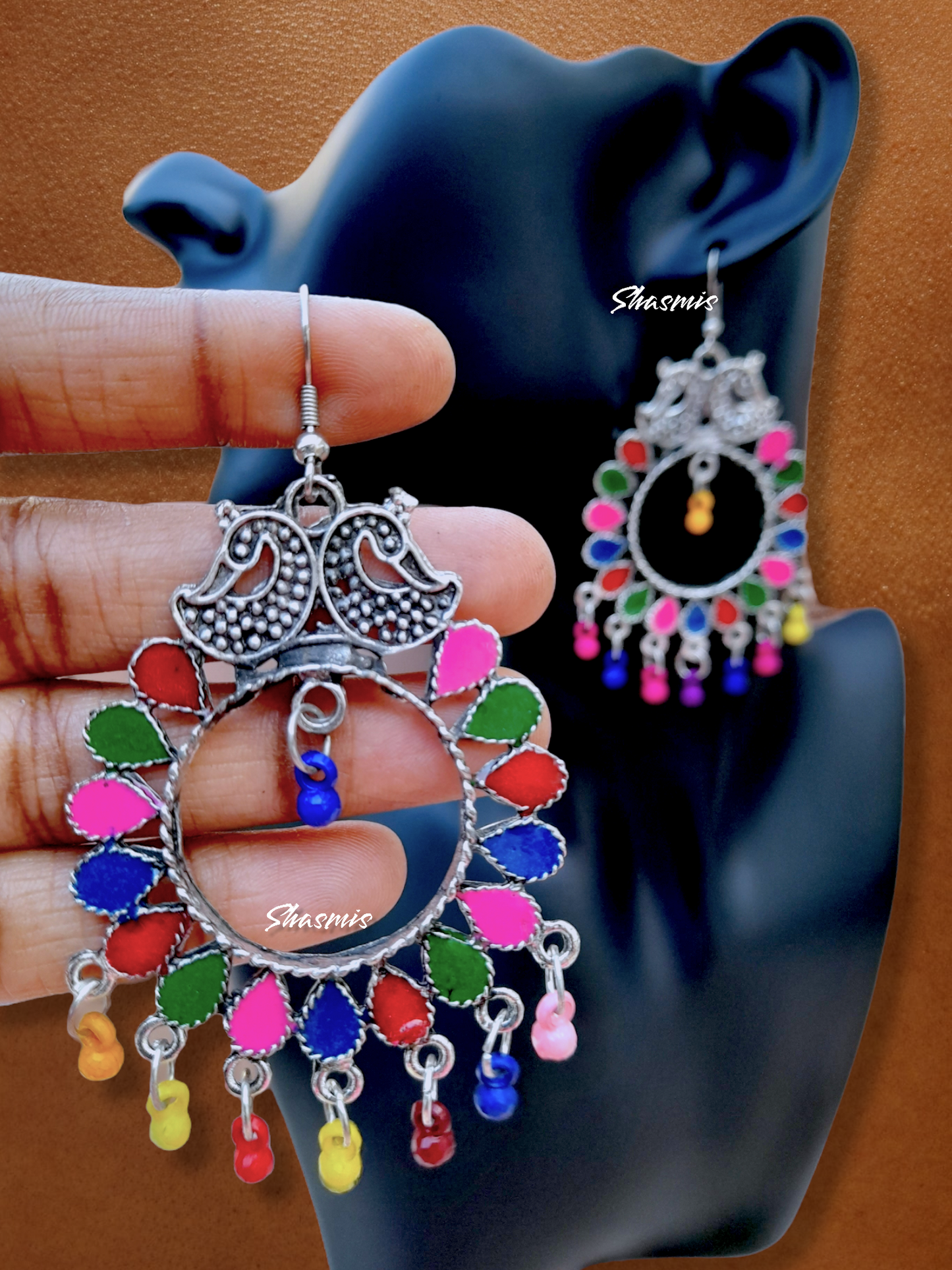 Rama Blue Stone With Golden Design Tear Drop Rings