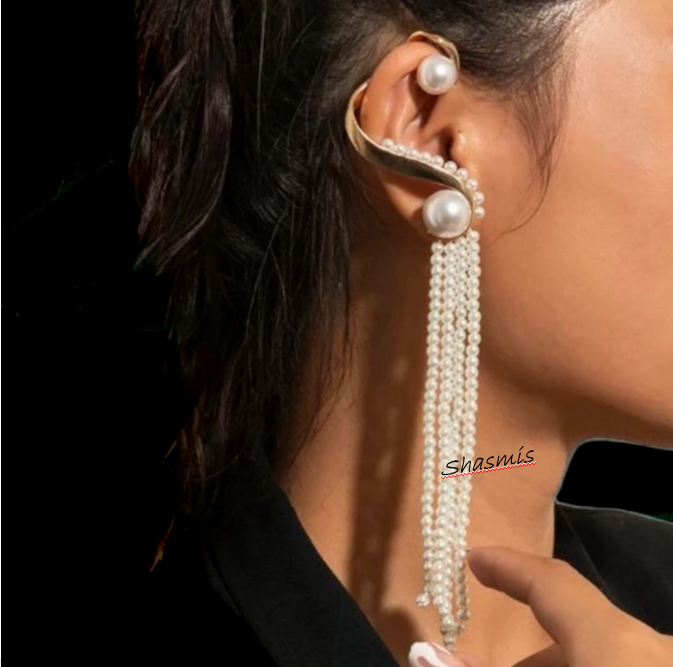 One piece Pearl Earcuff