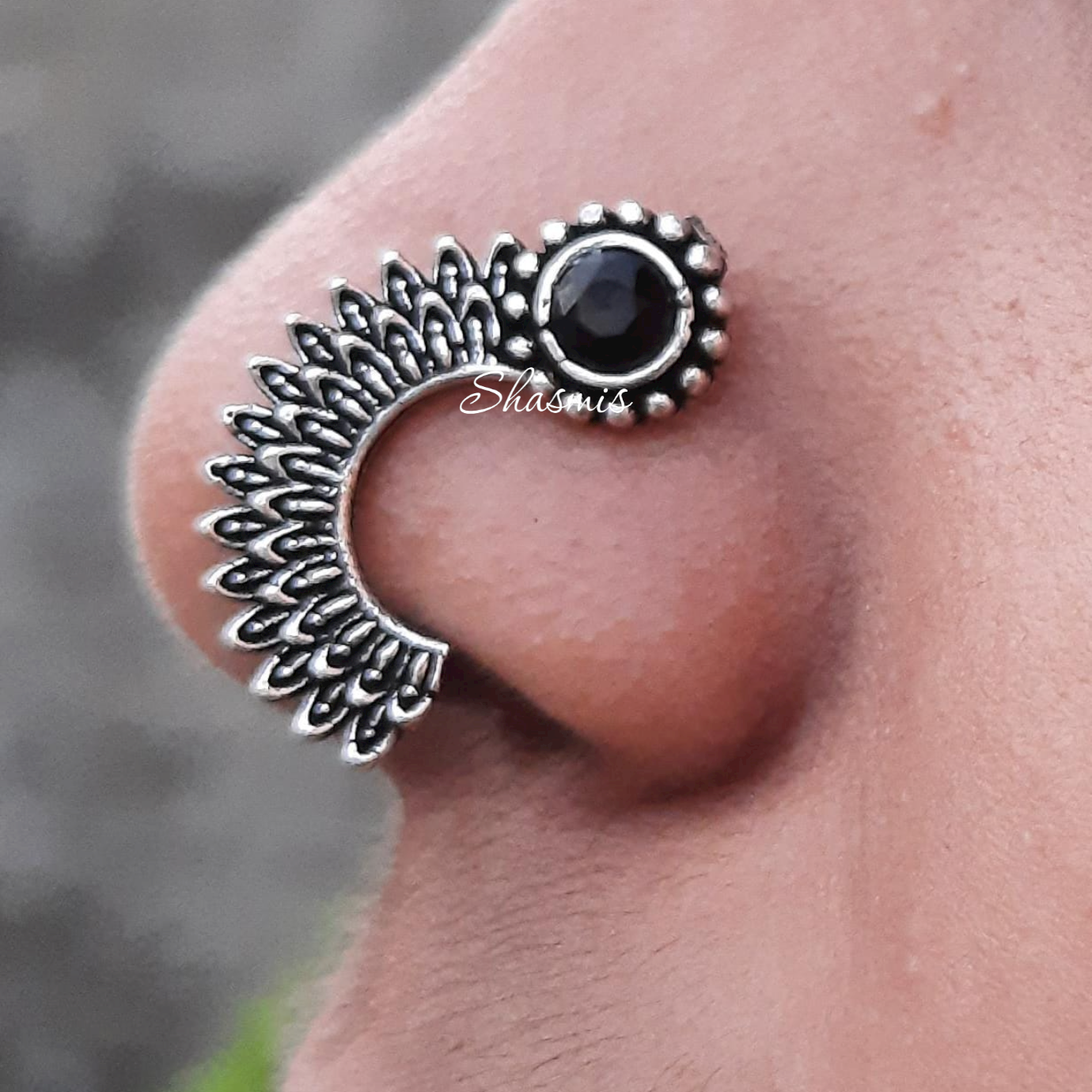 Black Stone Silver Oxidised Nosepin