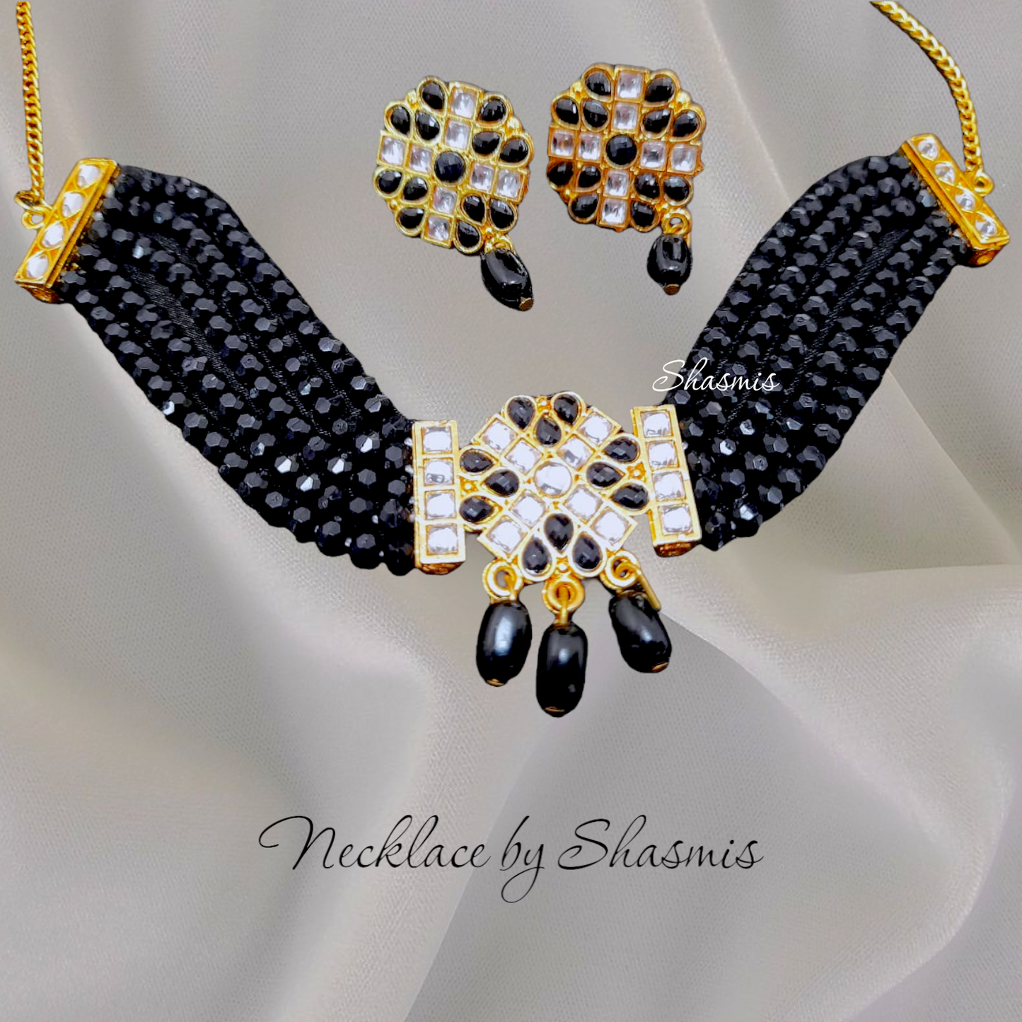Kundan Choker With Earrings