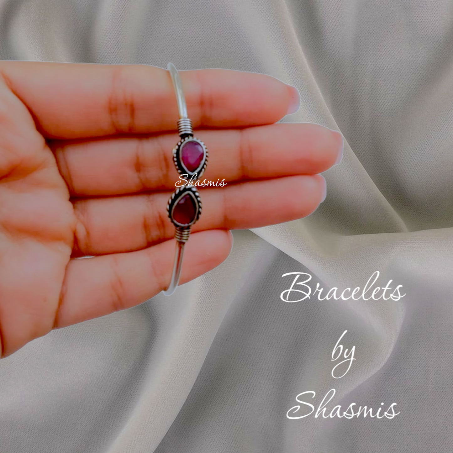 Stunning Silver Tone Bracelet