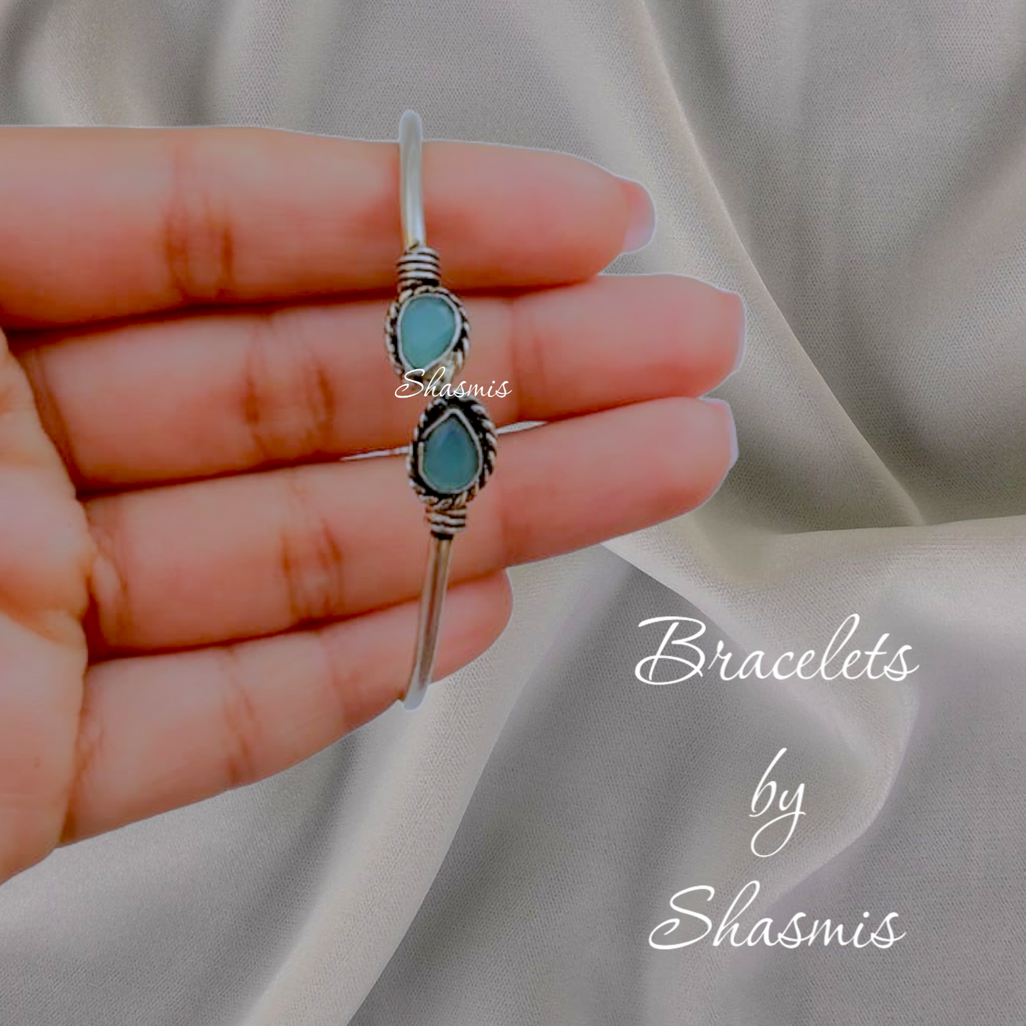 Stunning Silver Tone Bracelet