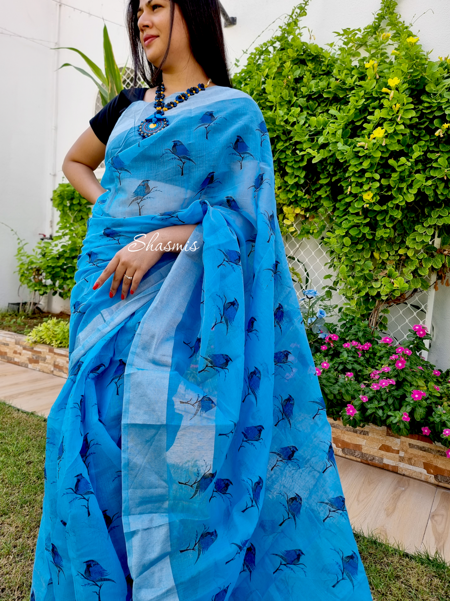 Blue Color Cotton Saree With Contemporary Print
