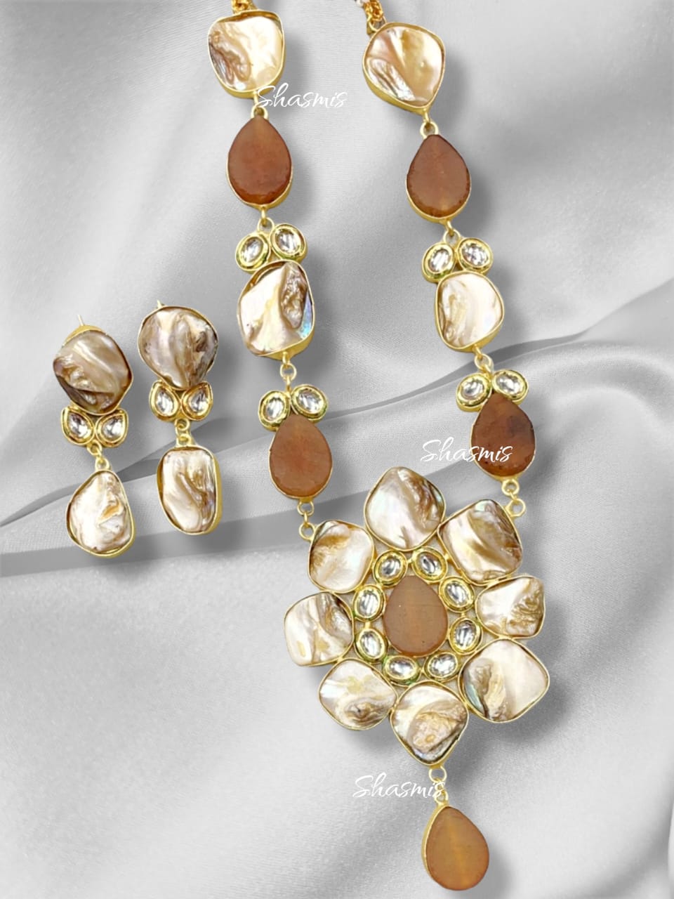 White Pearl Druzy Necklace With Earrings