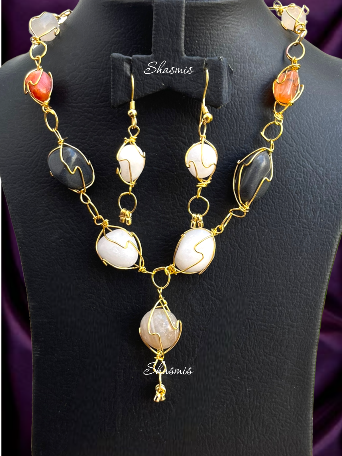 Stone Necklace With Earrings and Bracelets