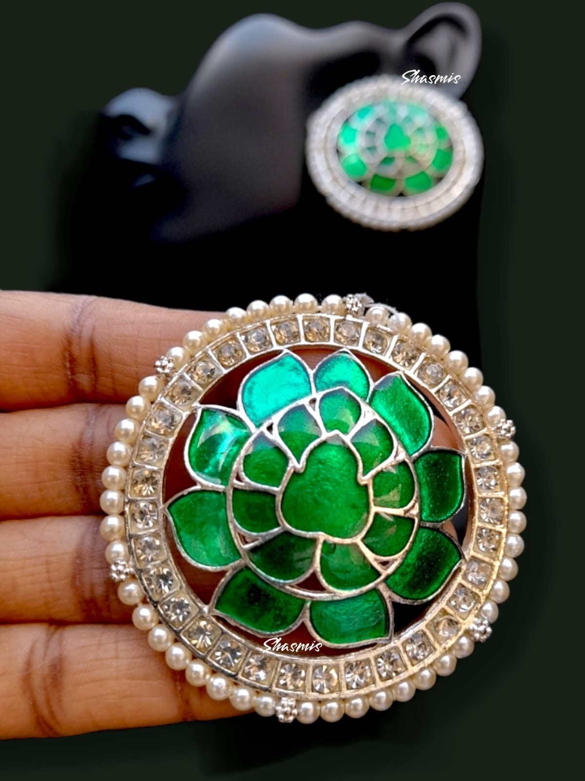 Green Color Kundan Flower Design Earrings
