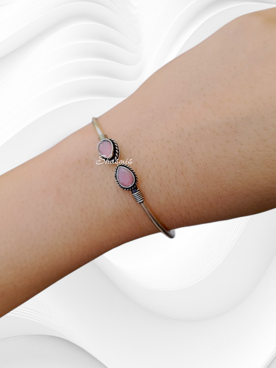 Stunning Silver Tone Bracelet