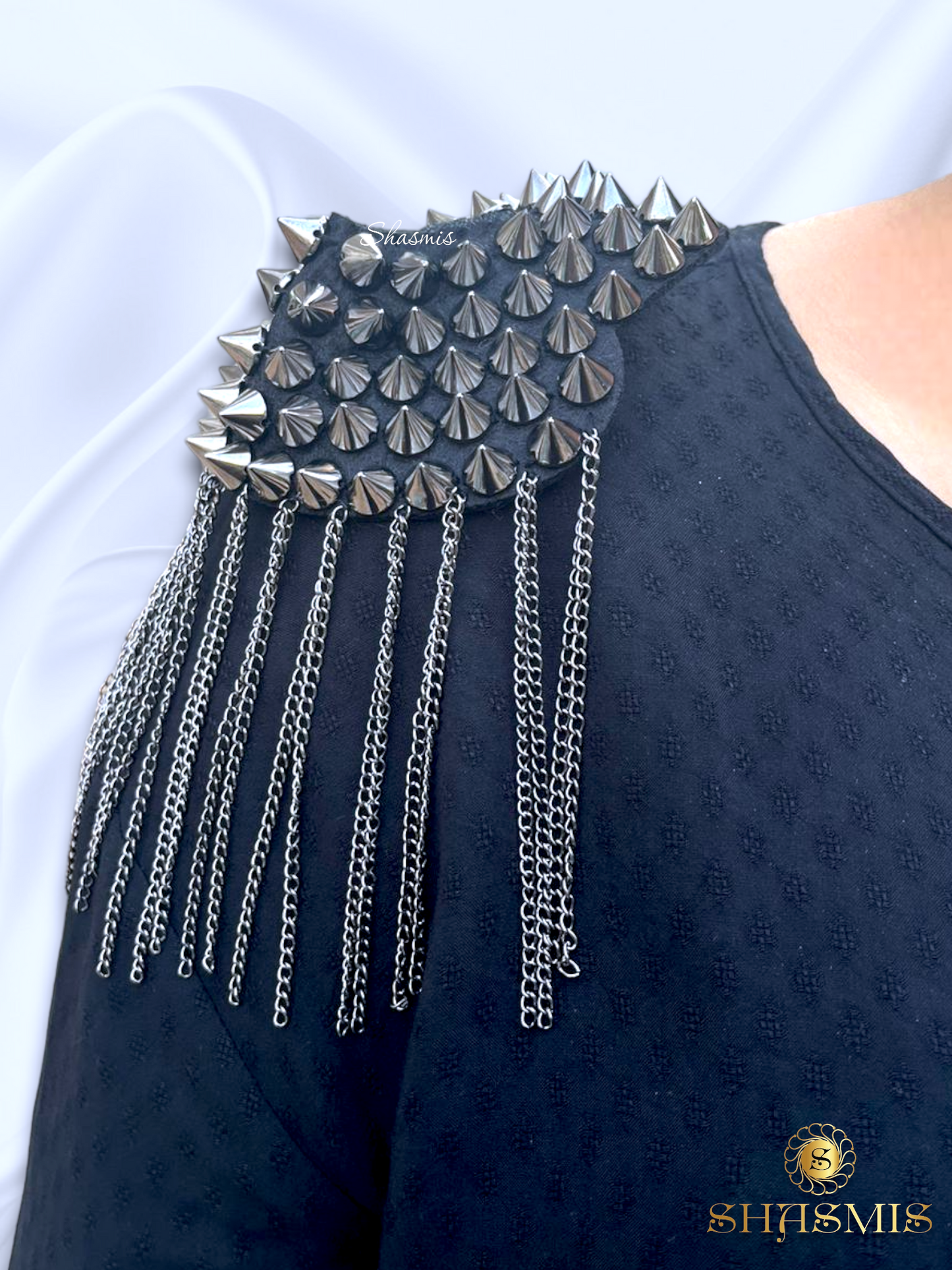 Shoulder Tassel Brooch, Pair