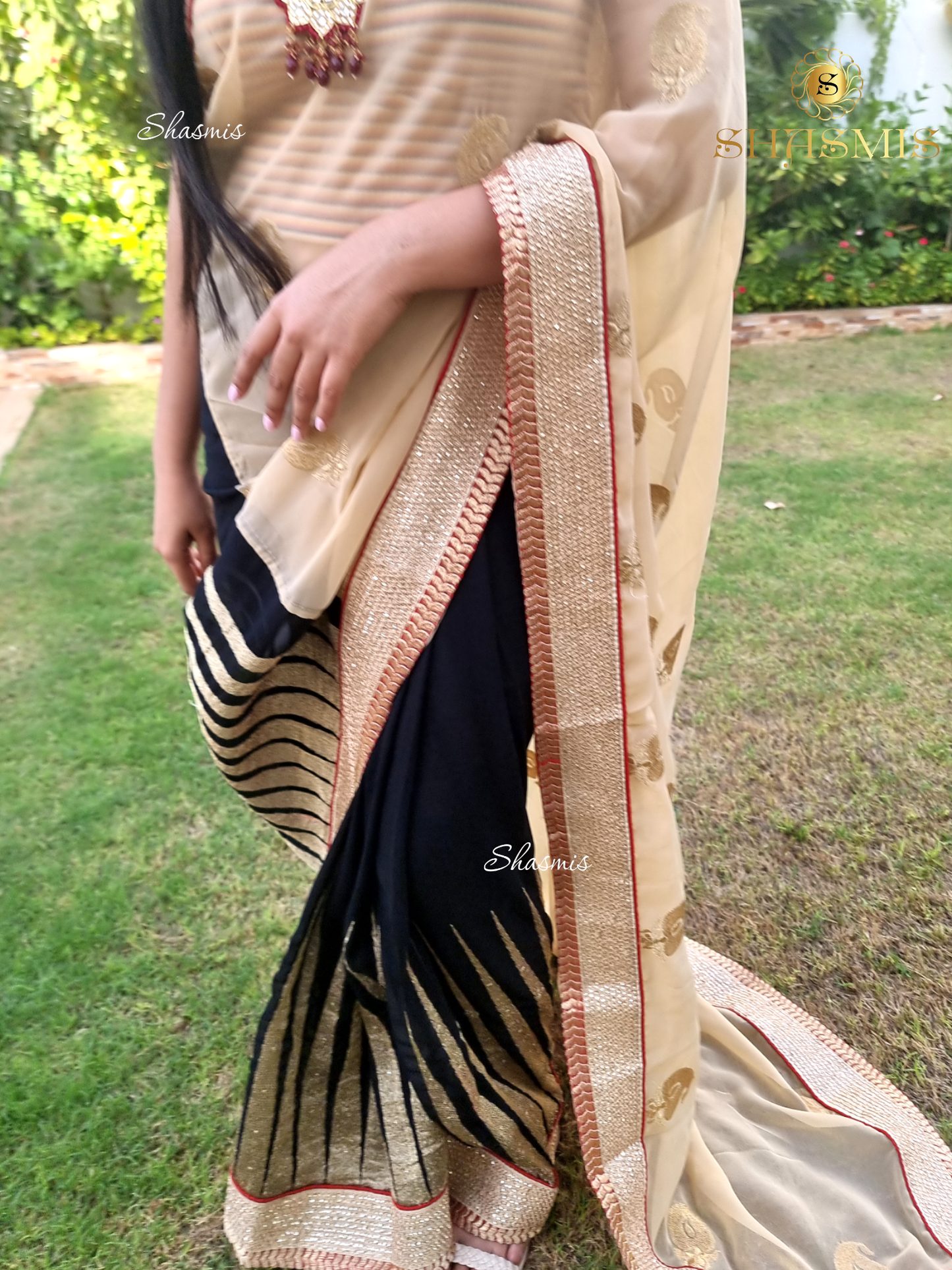 Black And Golden Saree With Maroon Design on Border Soft Silk Saree, Easy to wear