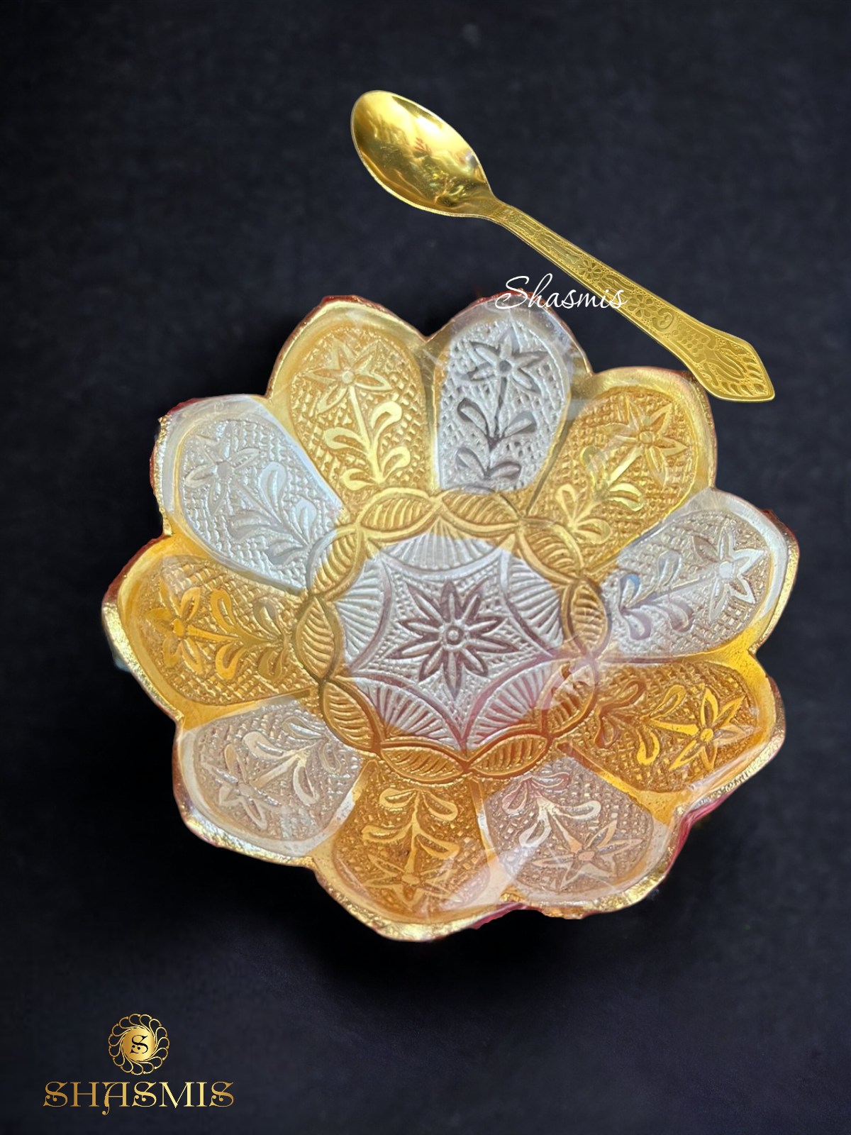 Flower Design Gold and Silver Giftable Item