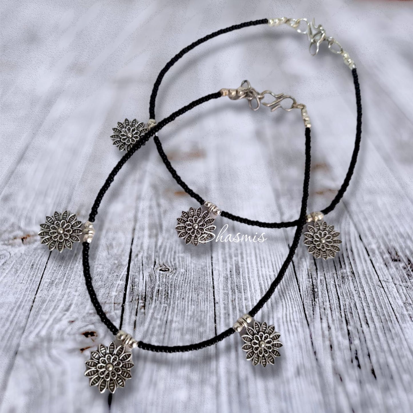 Flower anklet