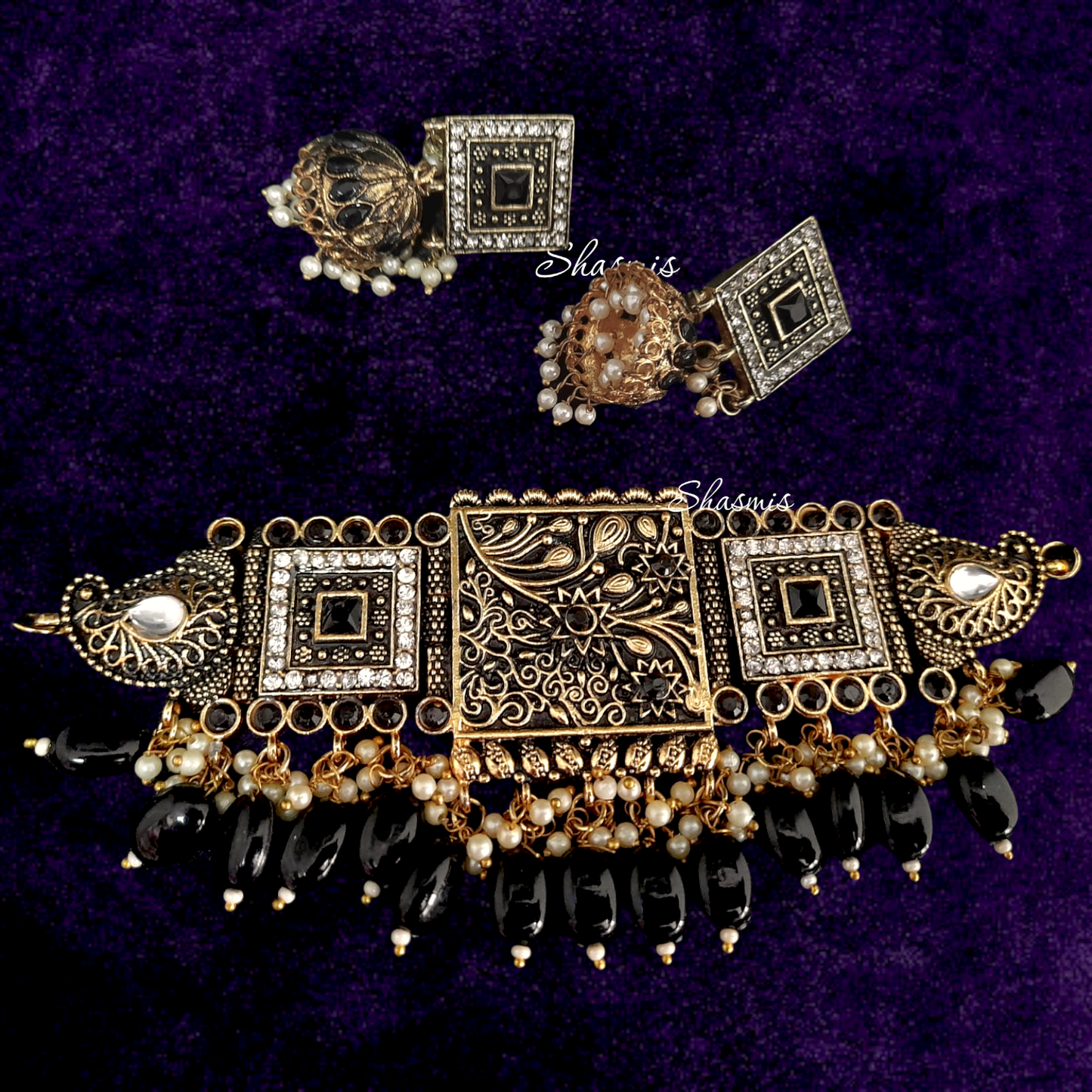 Black Stone on Drop Necklace choker