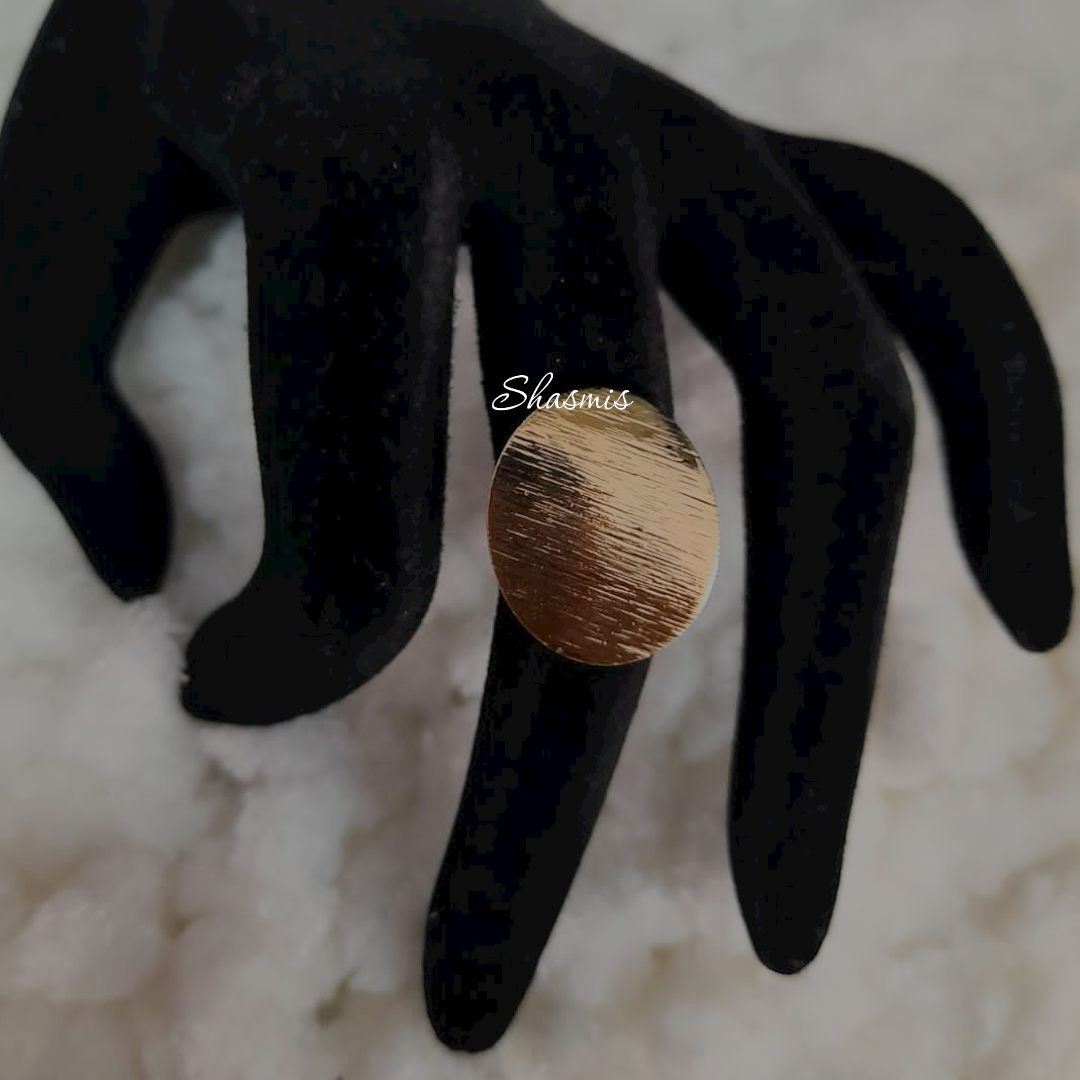 Oval Shape Gold Ring