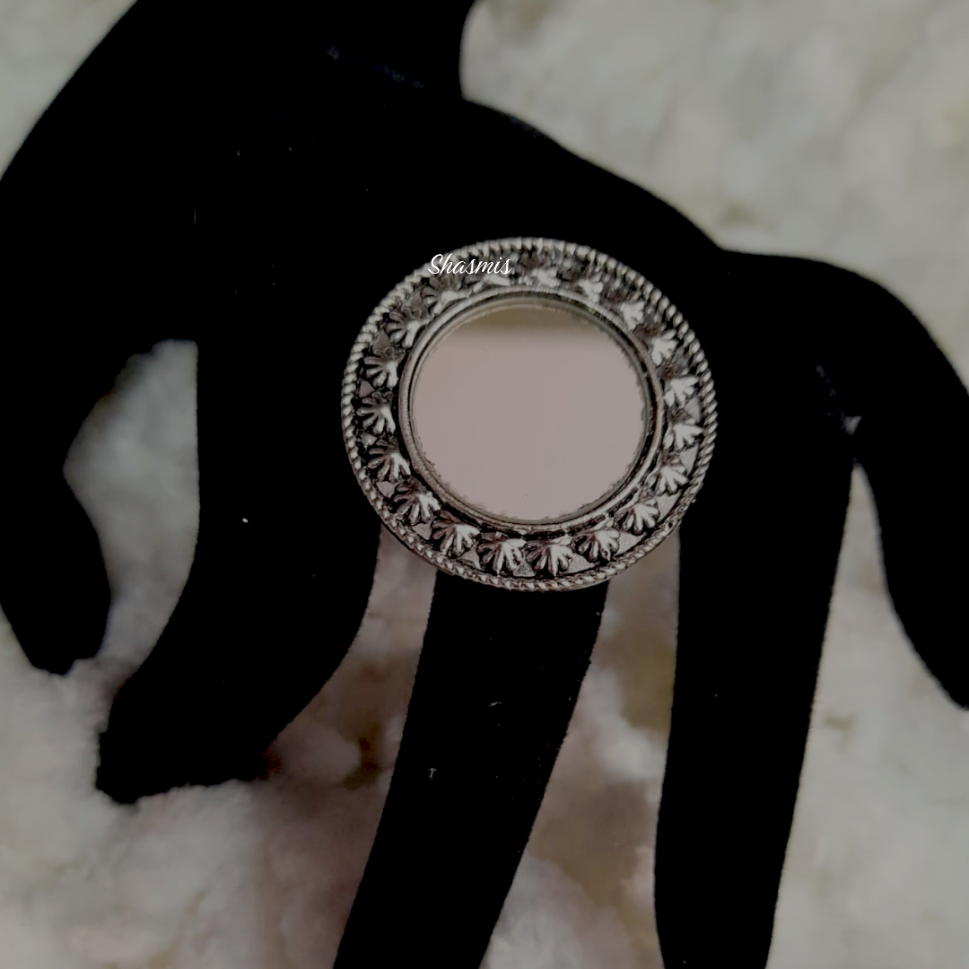 Mirrior Oxidised Ring