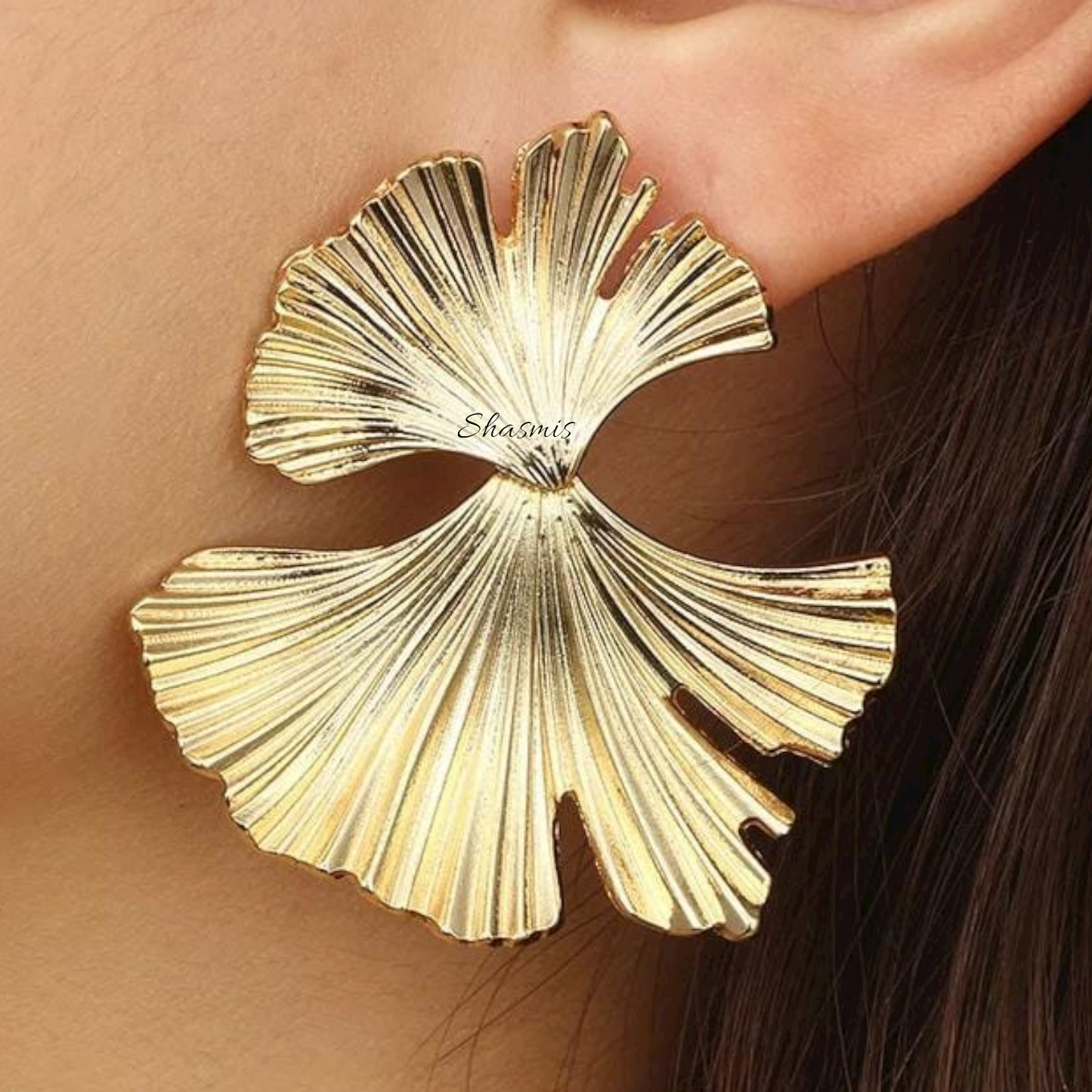 Flower Petals Gold Earrings