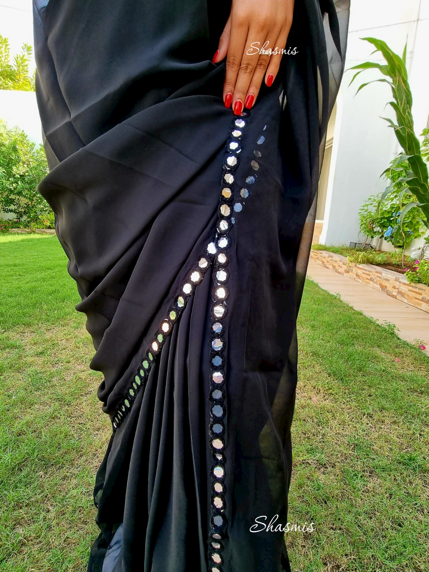 Black Color Georgette Saree With Foil Mirror On Lace