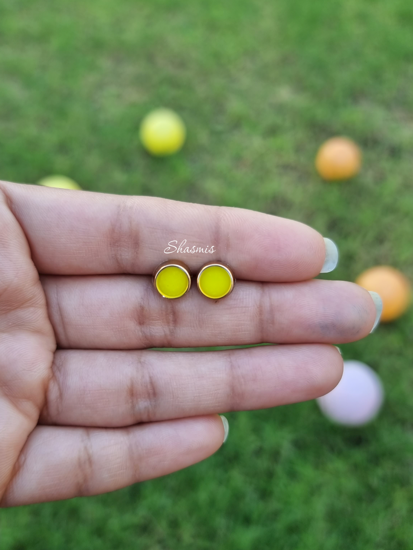 Ye;;pw Color Golden Plating Earrings For Kids, Packed In Gift Box