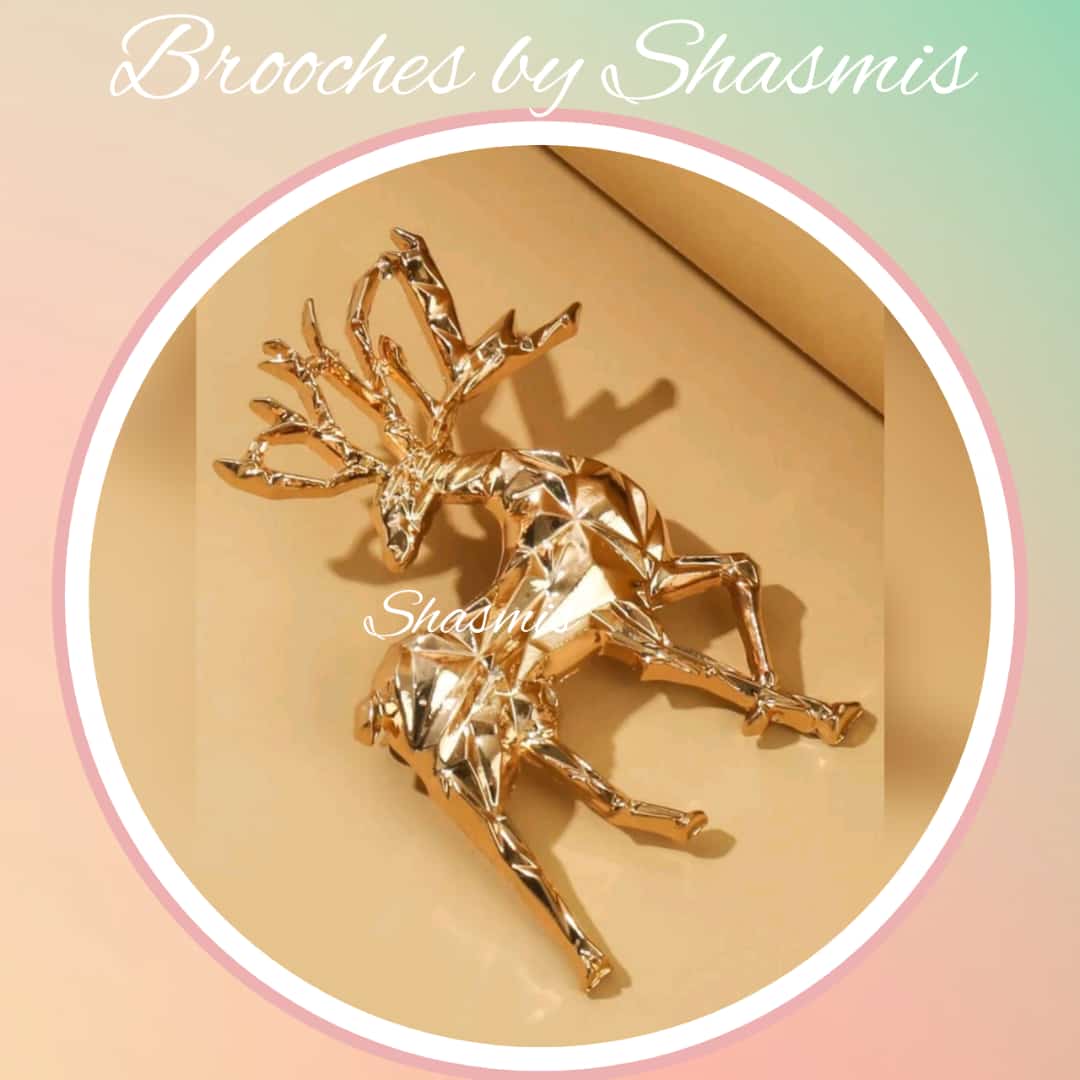 Three Dimentional Deer Design Brooch