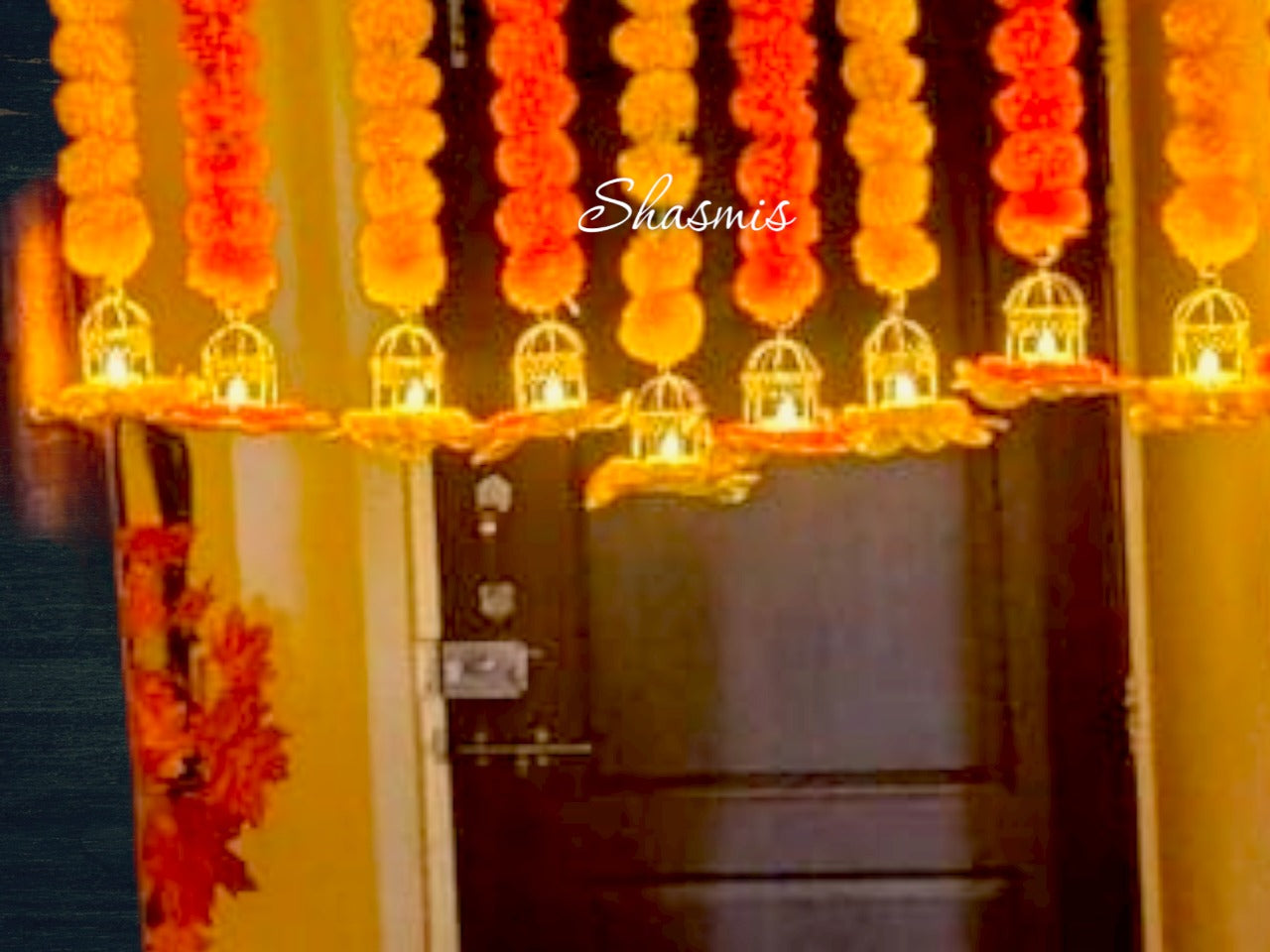 Flower Hanging Oil Lamp With design