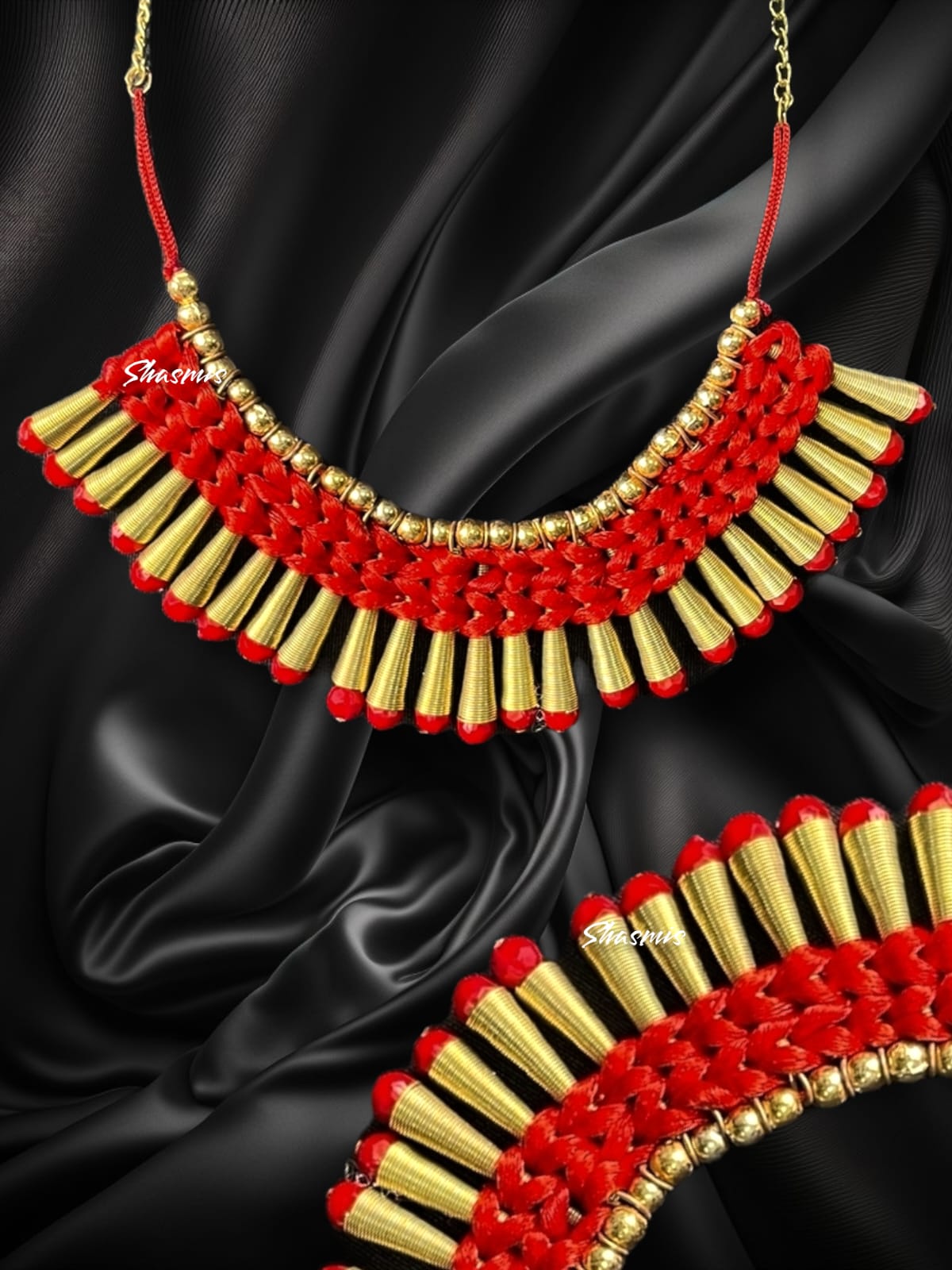 Red Color Tread Necklace