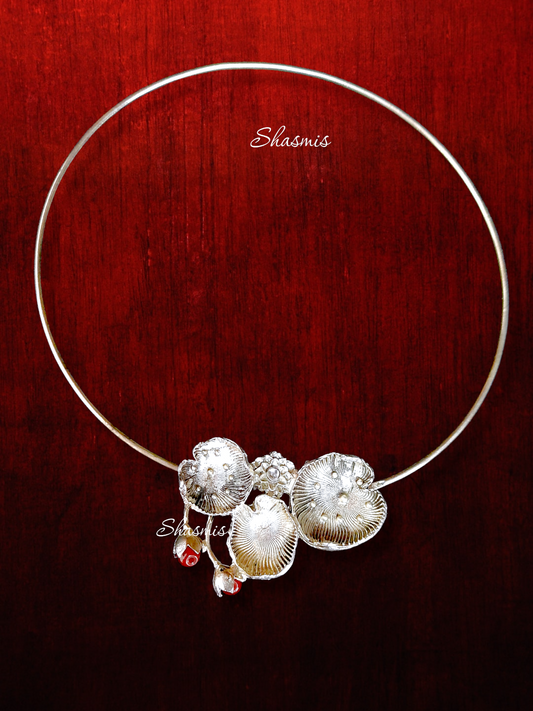Flower Choker Necklace