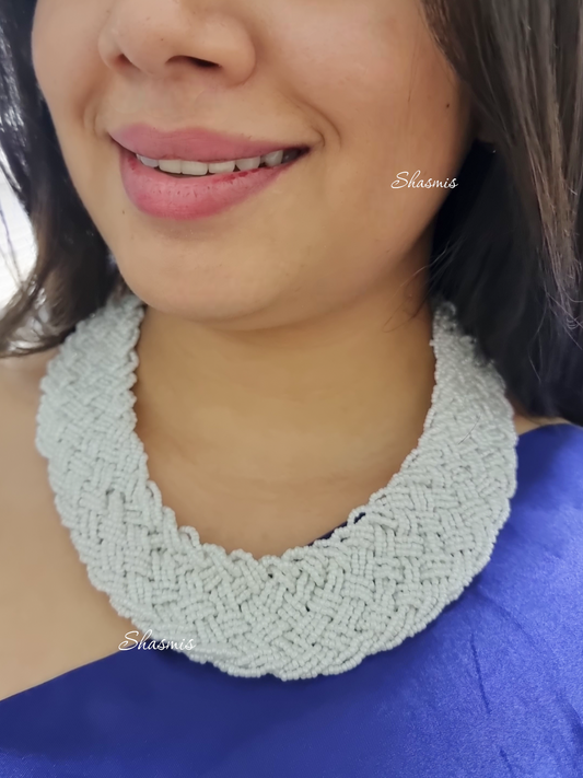 White Beads Necklace 
