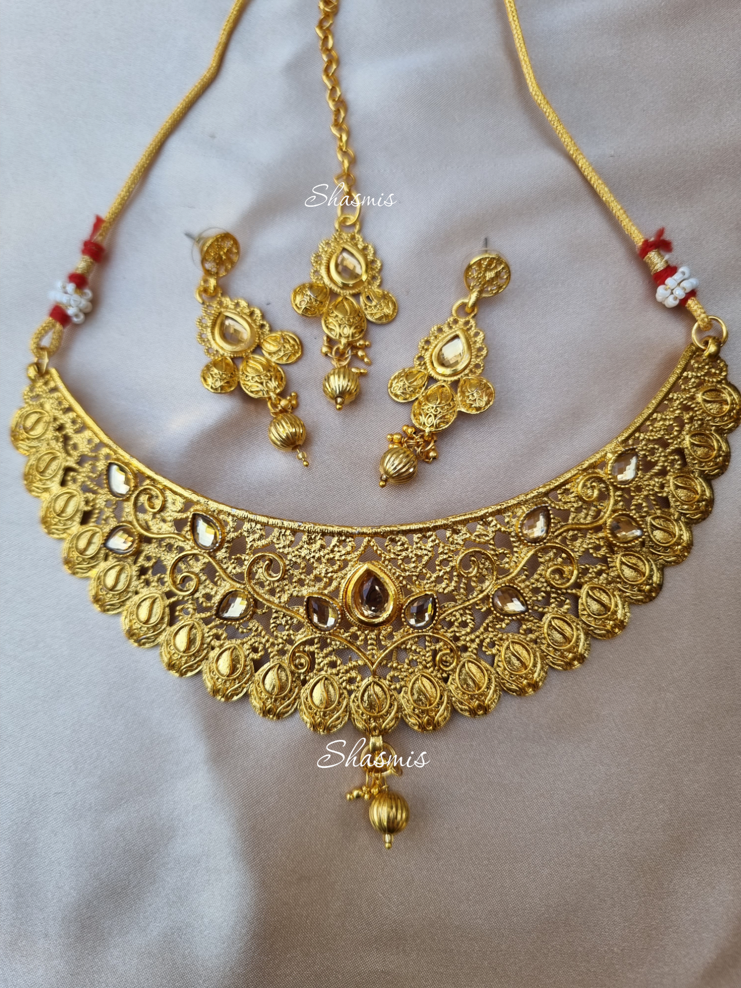 Temple Necklace With Earrings And Mangtika