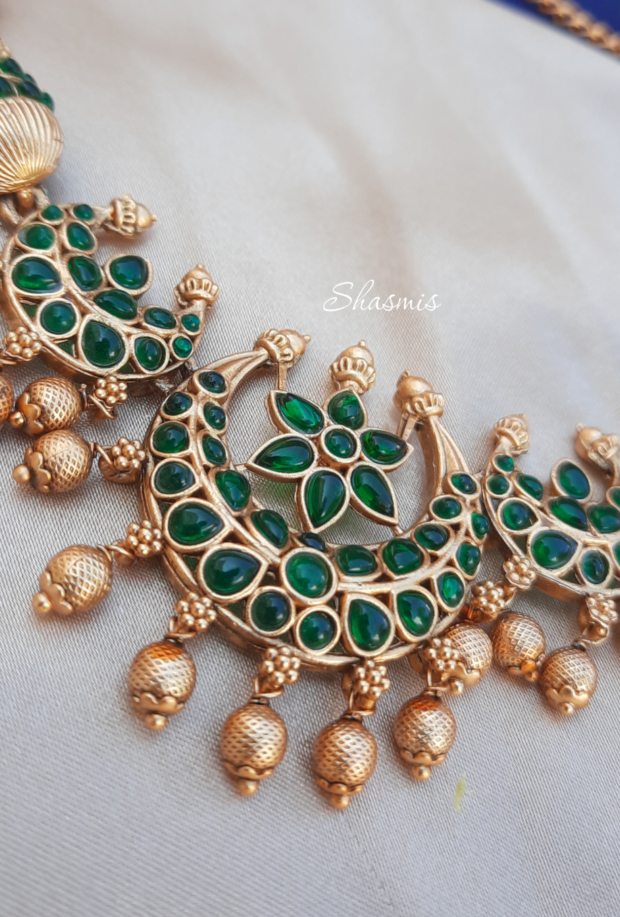 Temple Jewellery Chandbali Necklace With Green Stones and Earrings